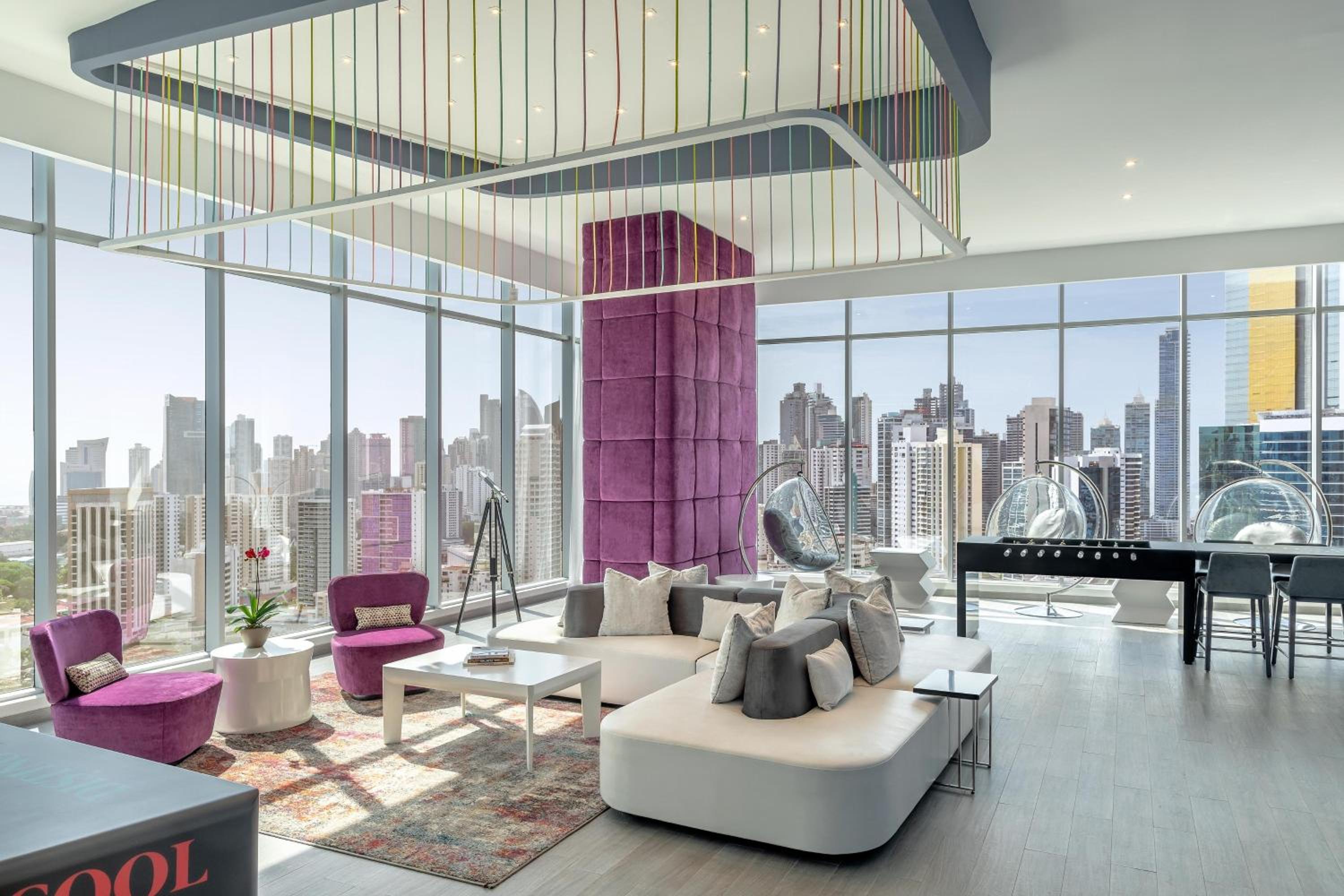 Penthouse King Suite with Partial City View and Whirlpool