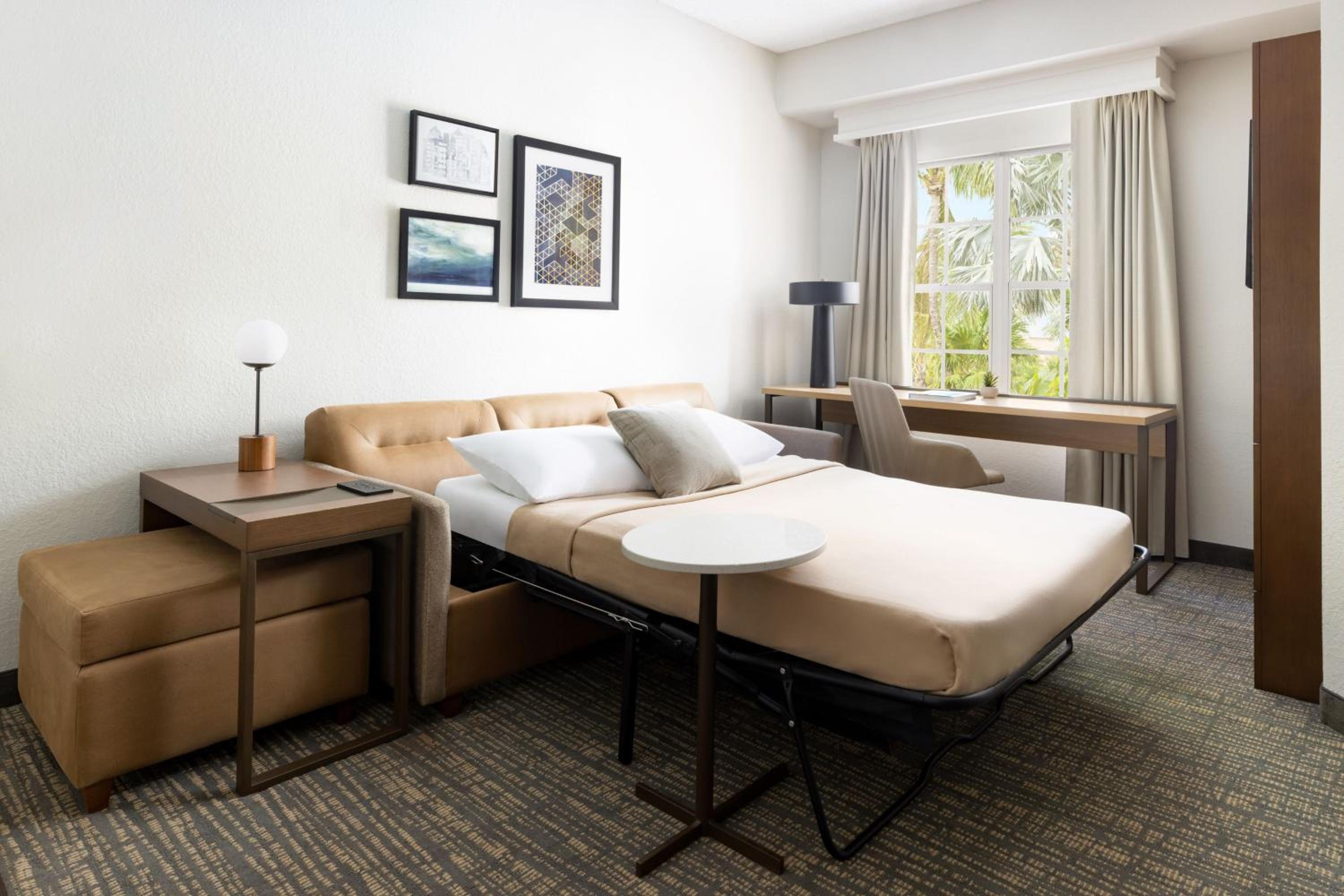 King Studio with Sofa Bed - Non-Smoking - Photo 8