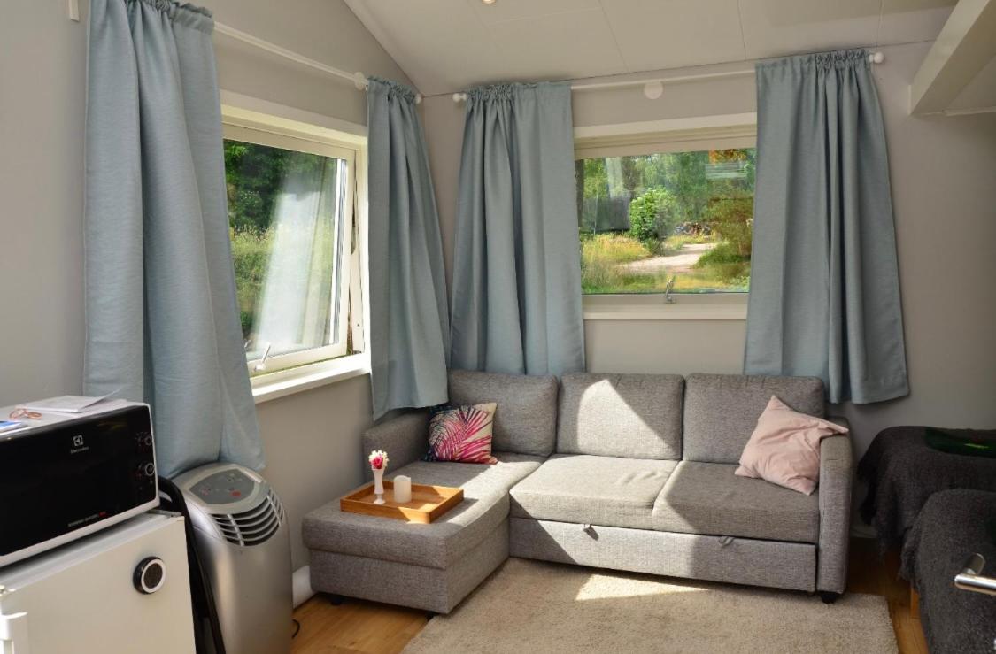 One-Bedroom House photo 1