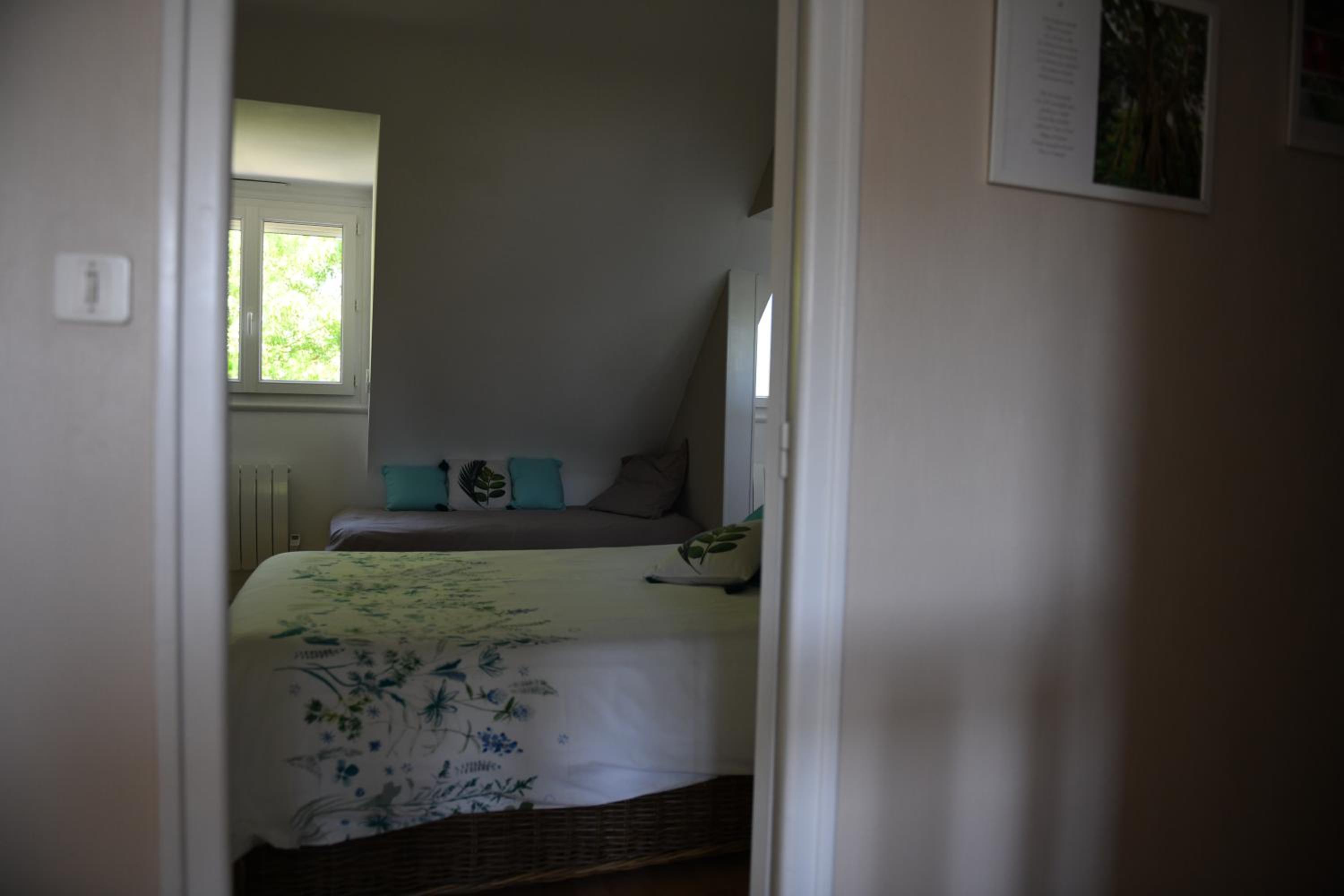 Triple Room with Private Bathroom - Photo 5