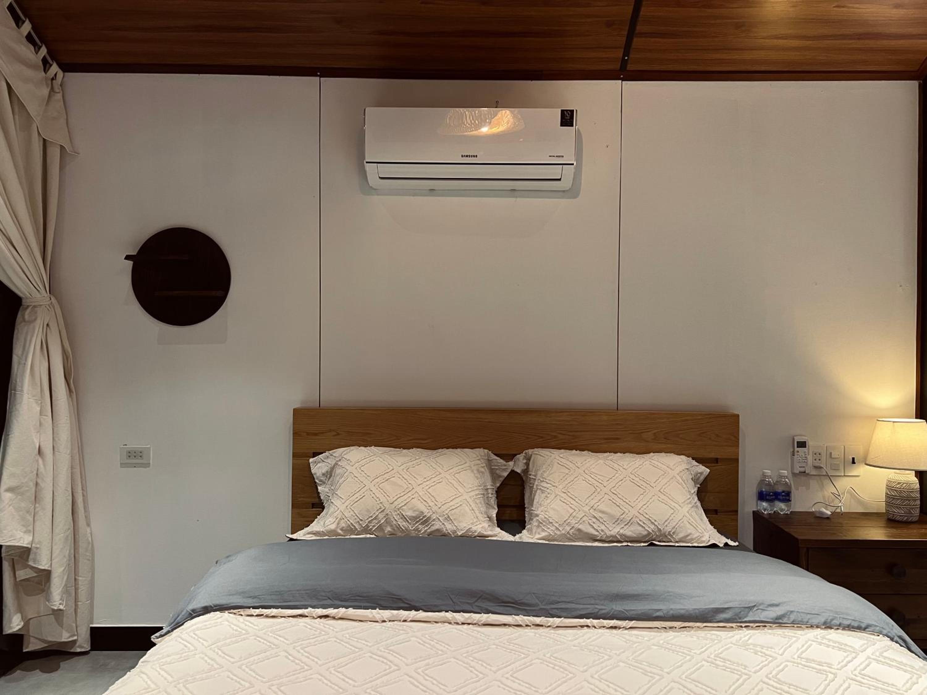 One-Bedroom House photo 2