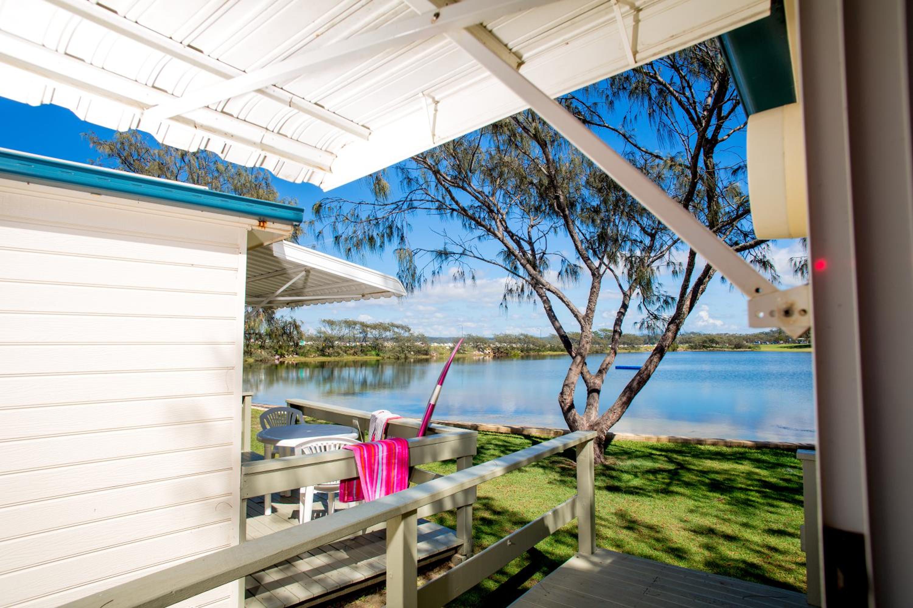Waterfront Cabin (1BR) - No pets allowed photo 3