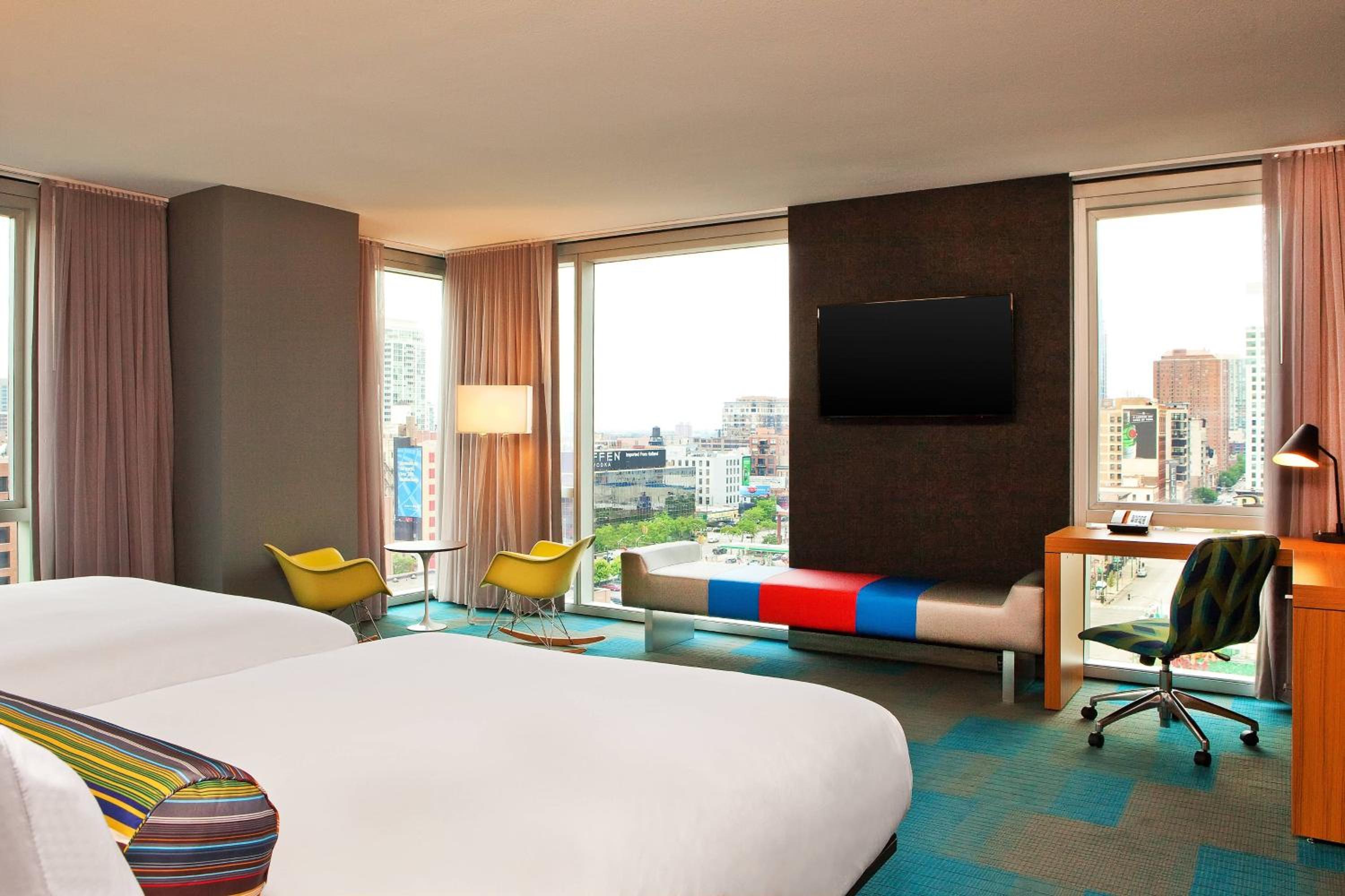 Corner Room with Two Queen Beds thumbnail 5