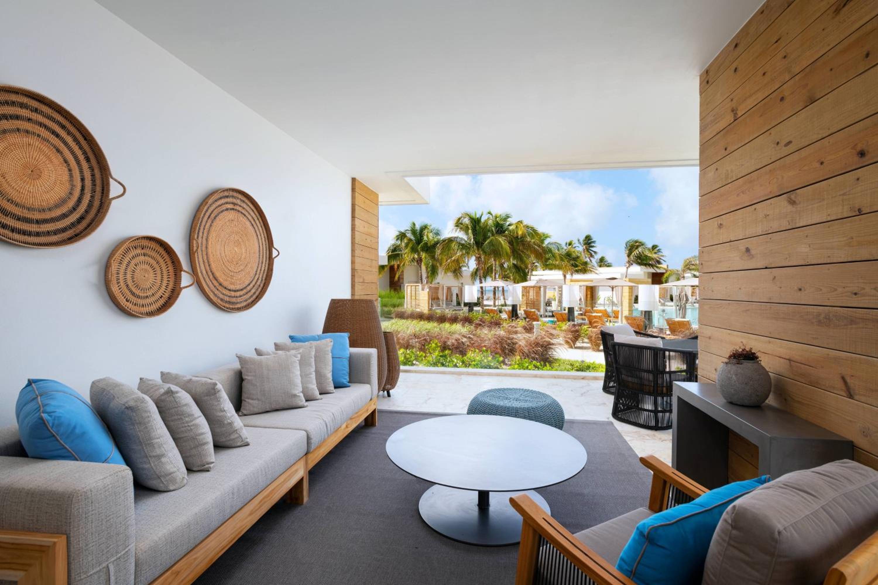 Resort View Vista 1 Bedroom Suite, 1 King, Balcony - Photo 3