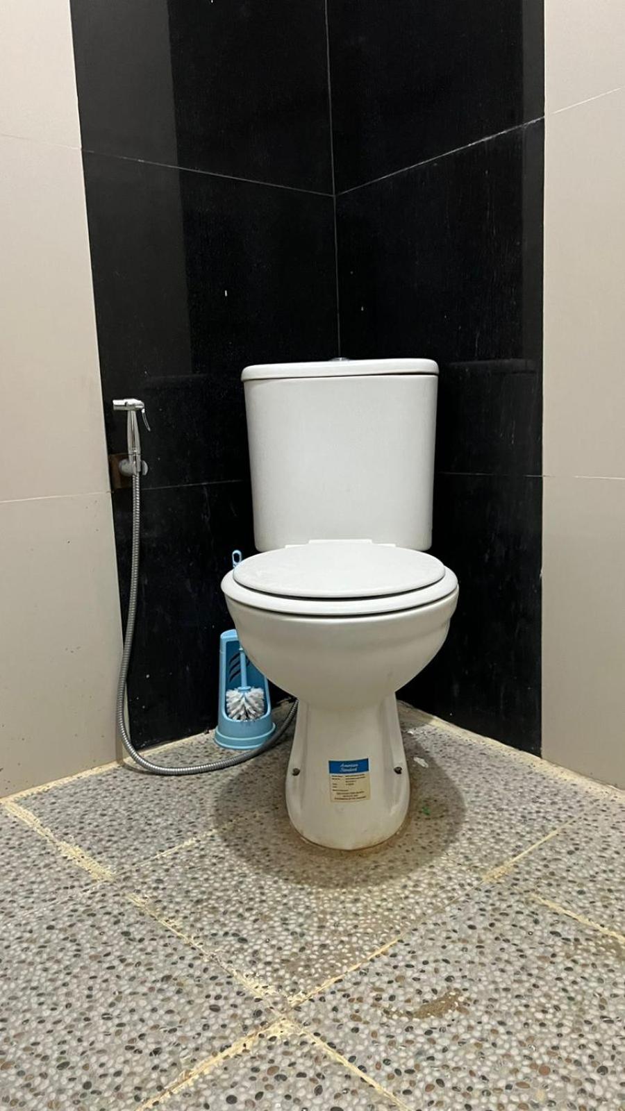 Family Room with Private Bathroom photo 2