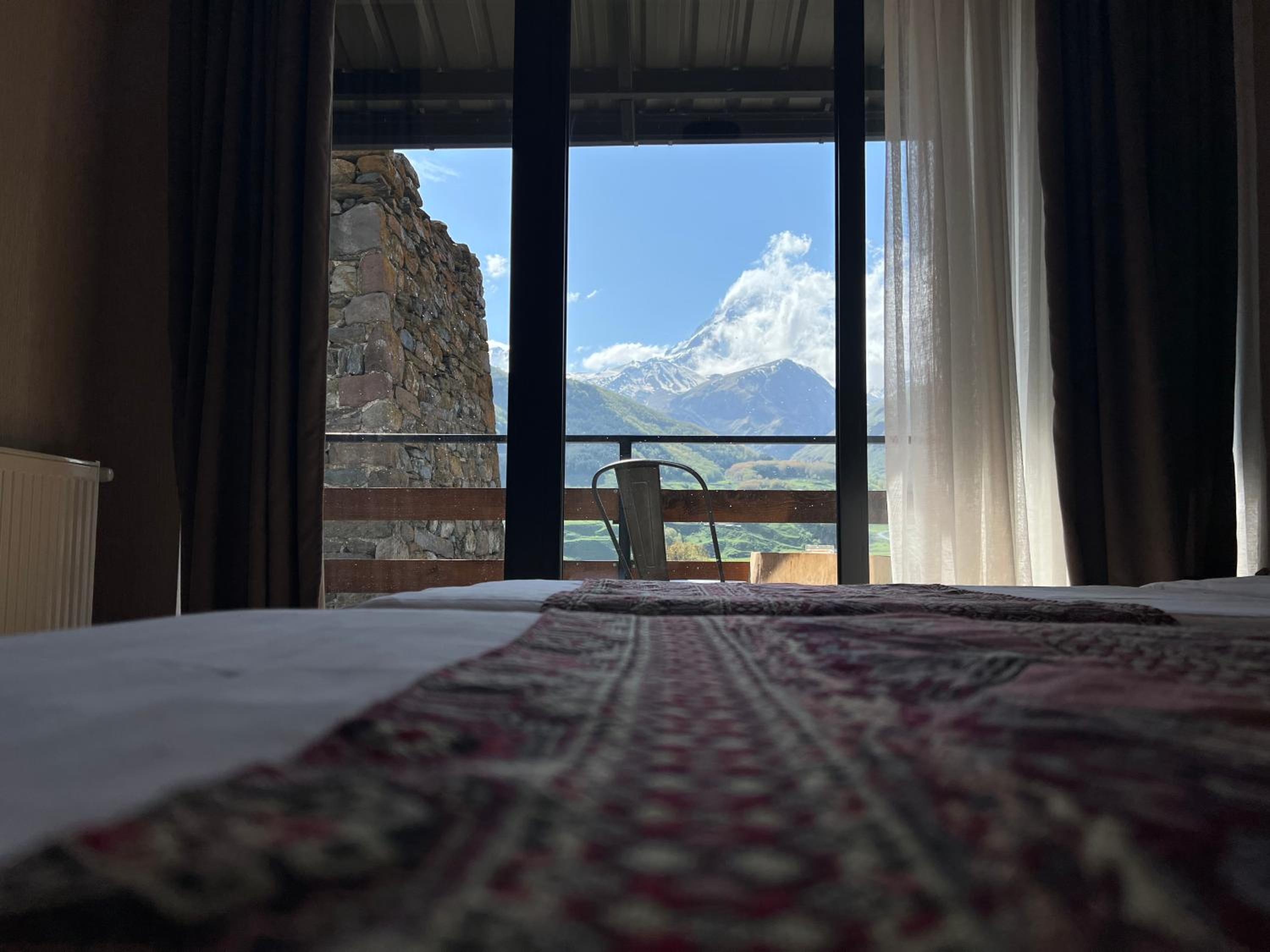 Twin Room with Mountain View photo 2