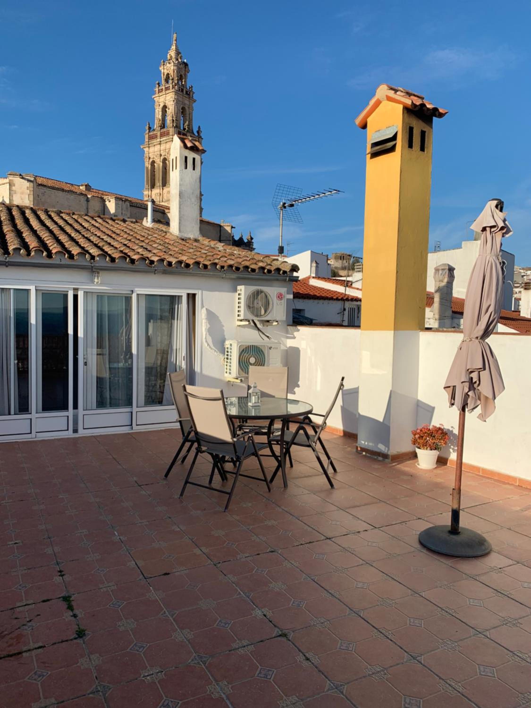 Apartment with Terrace - Photo 19
