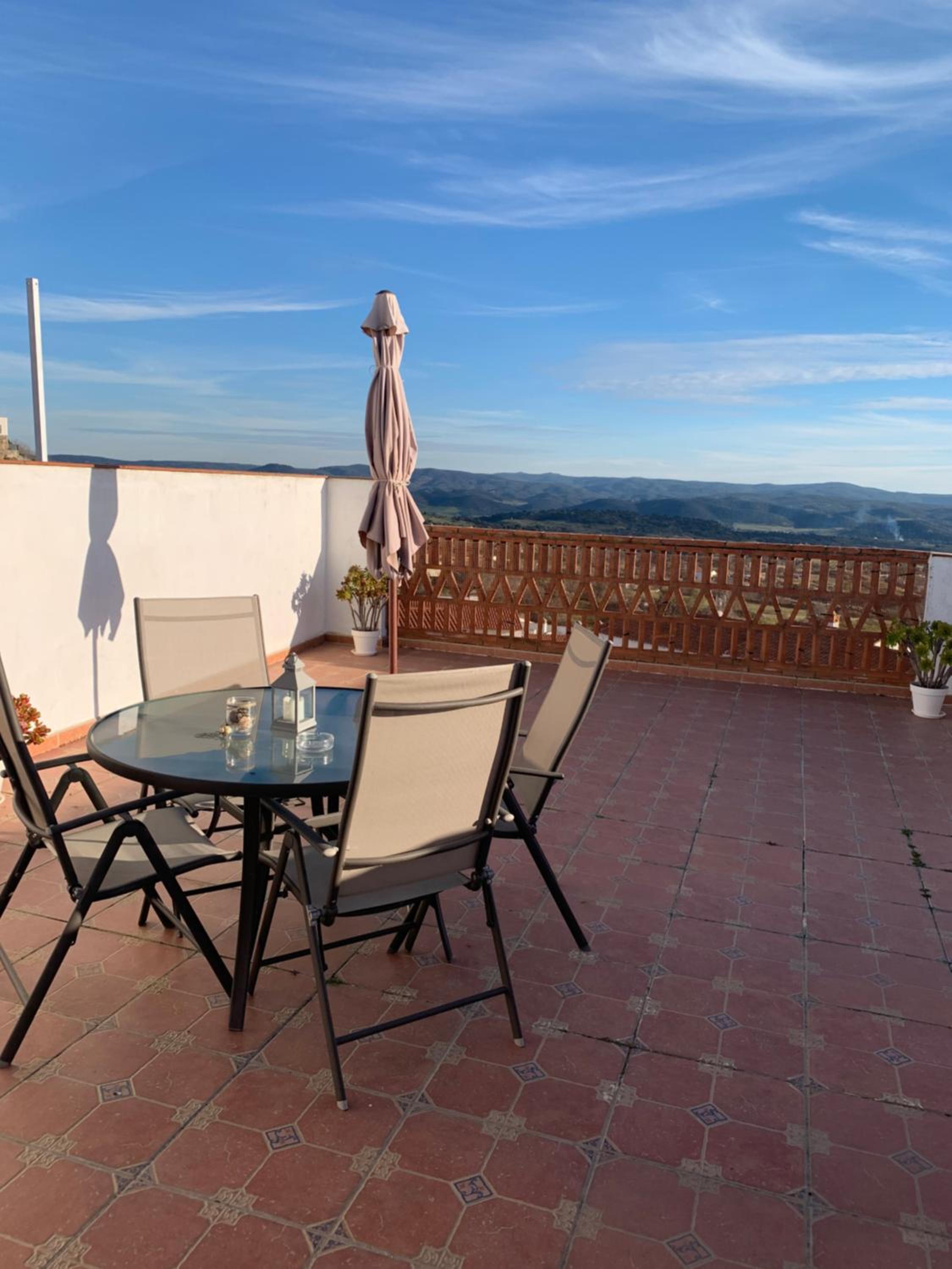 Apartment with Terrace - Photo 28