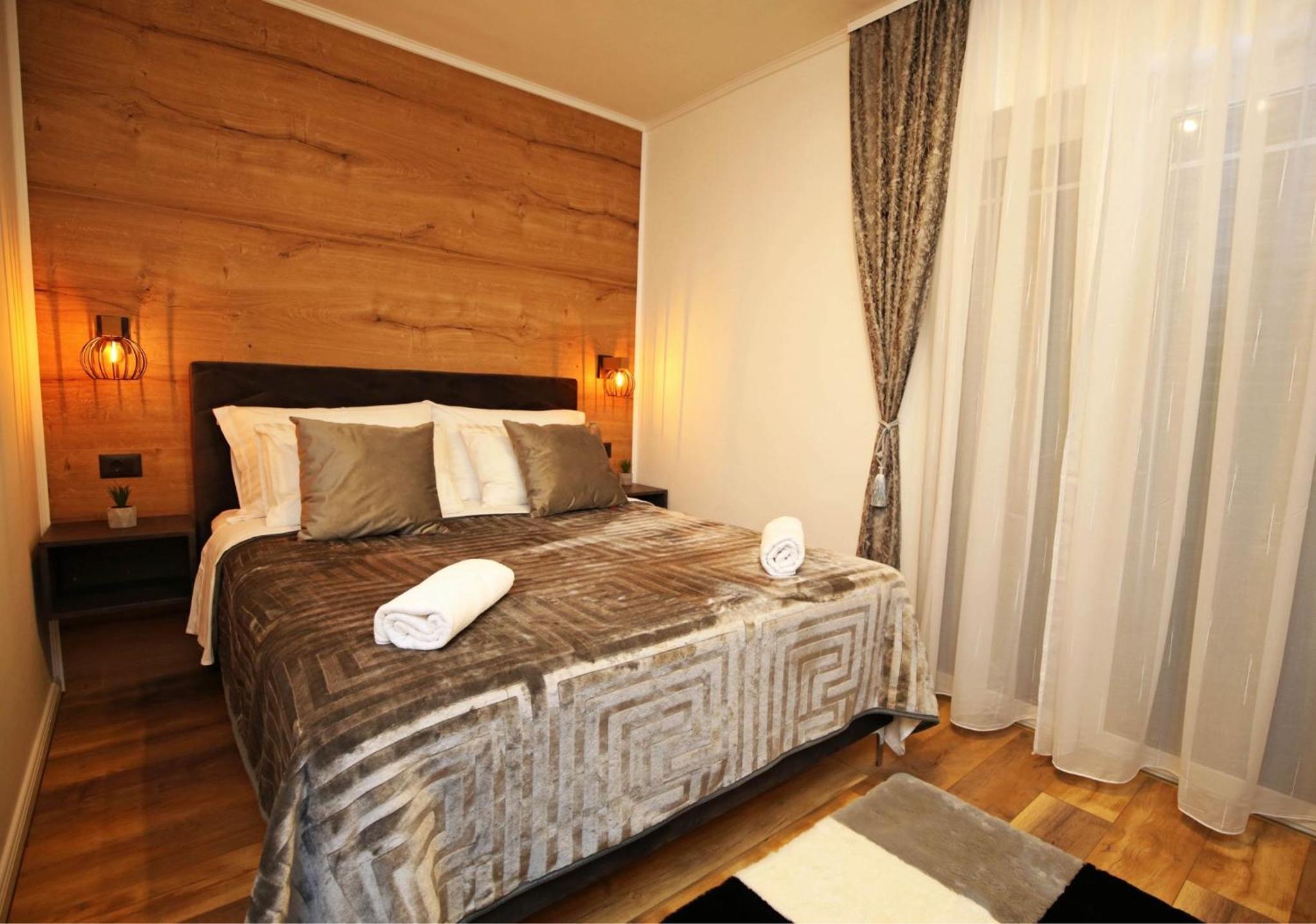 Double Room - Photo 1