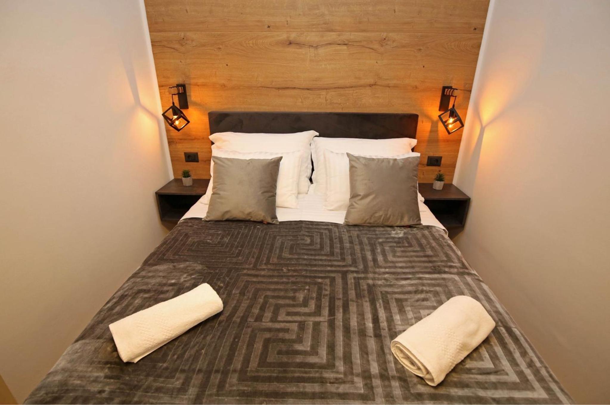 Double Room - Photo 20