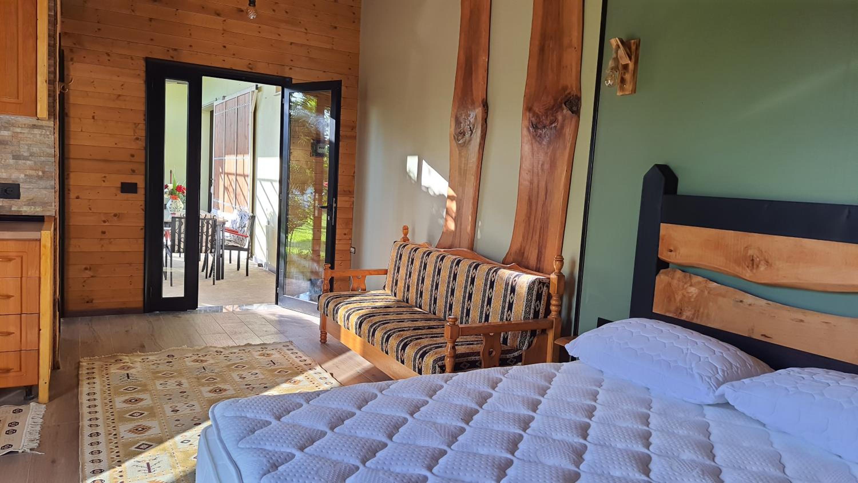 Family Room with Garden View photo 3