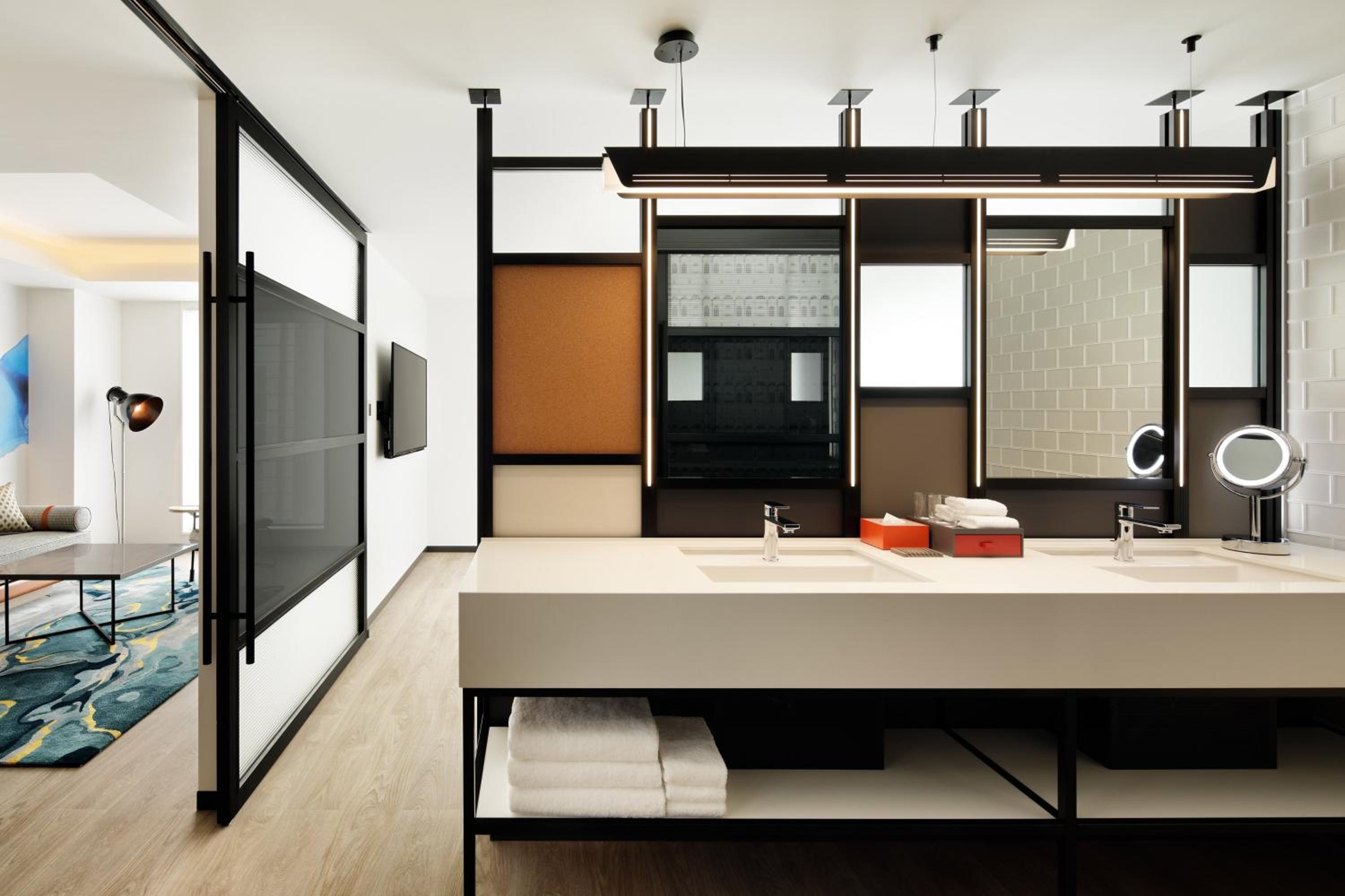 Loft Queen Suite with Sofa Bed thumbnail 5
