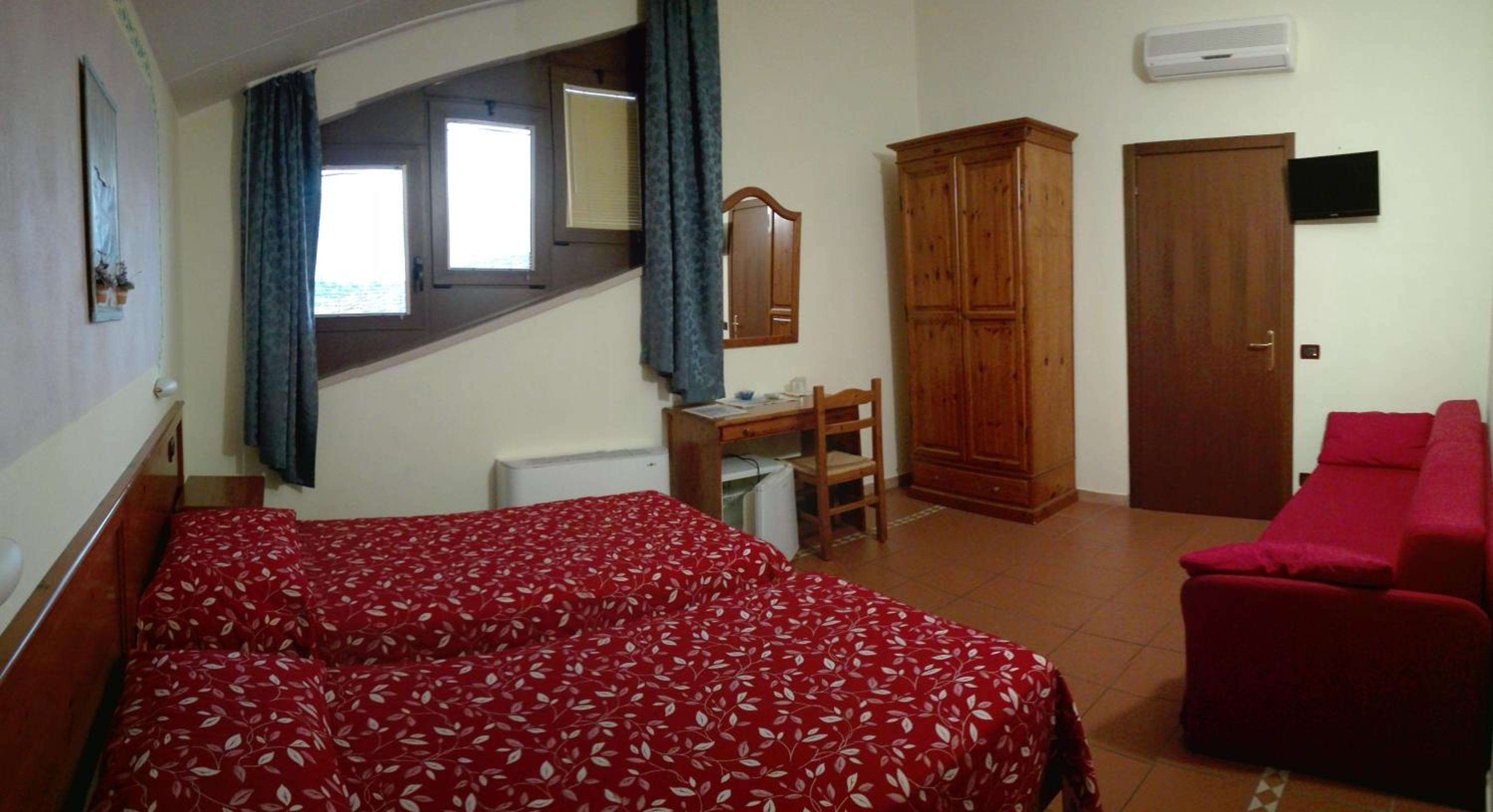 Quadruple Room photo 1