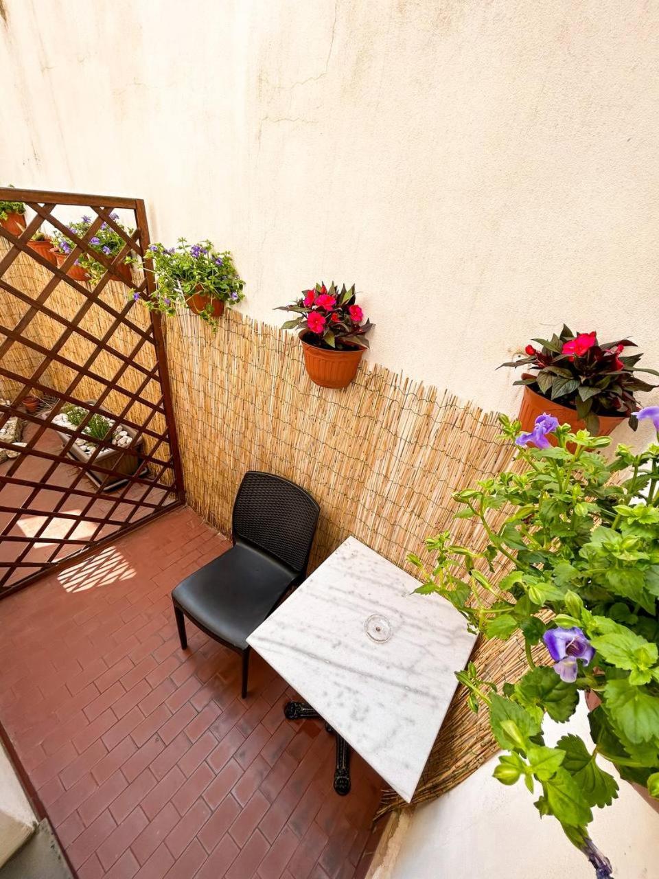 Triple Room - Photo 6