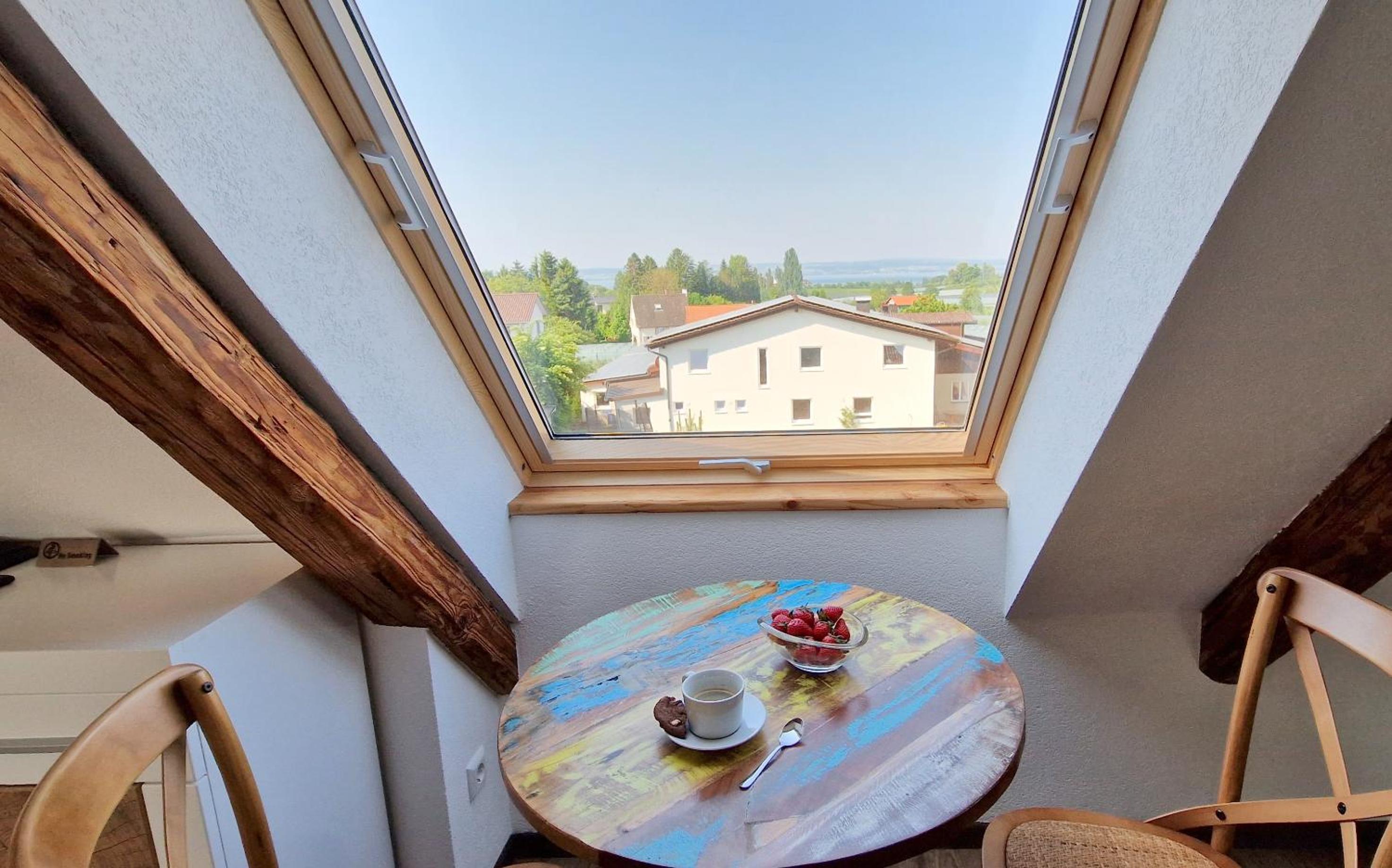 Triple Room with Lake View - Photo 3