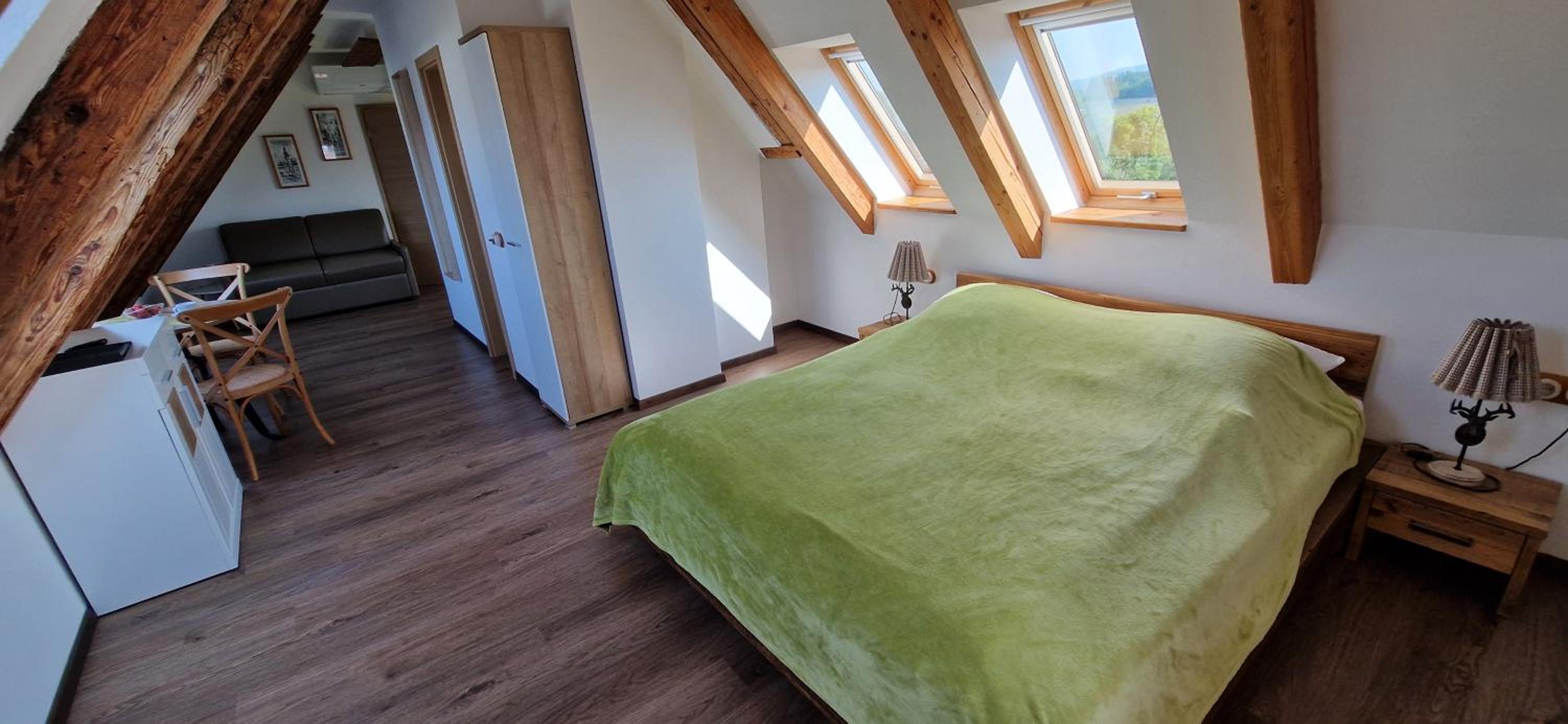 Triple Room with Lake View - Photo 2