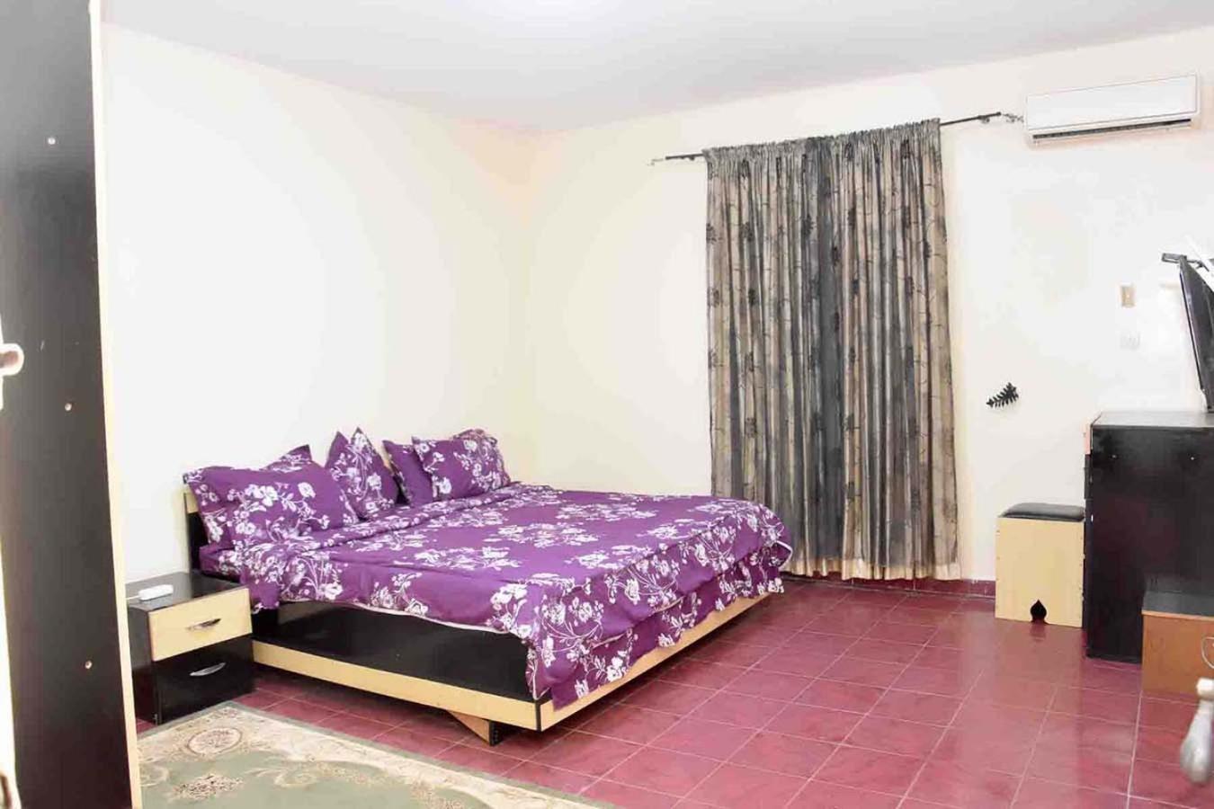 Two-Bedroom House photo 1