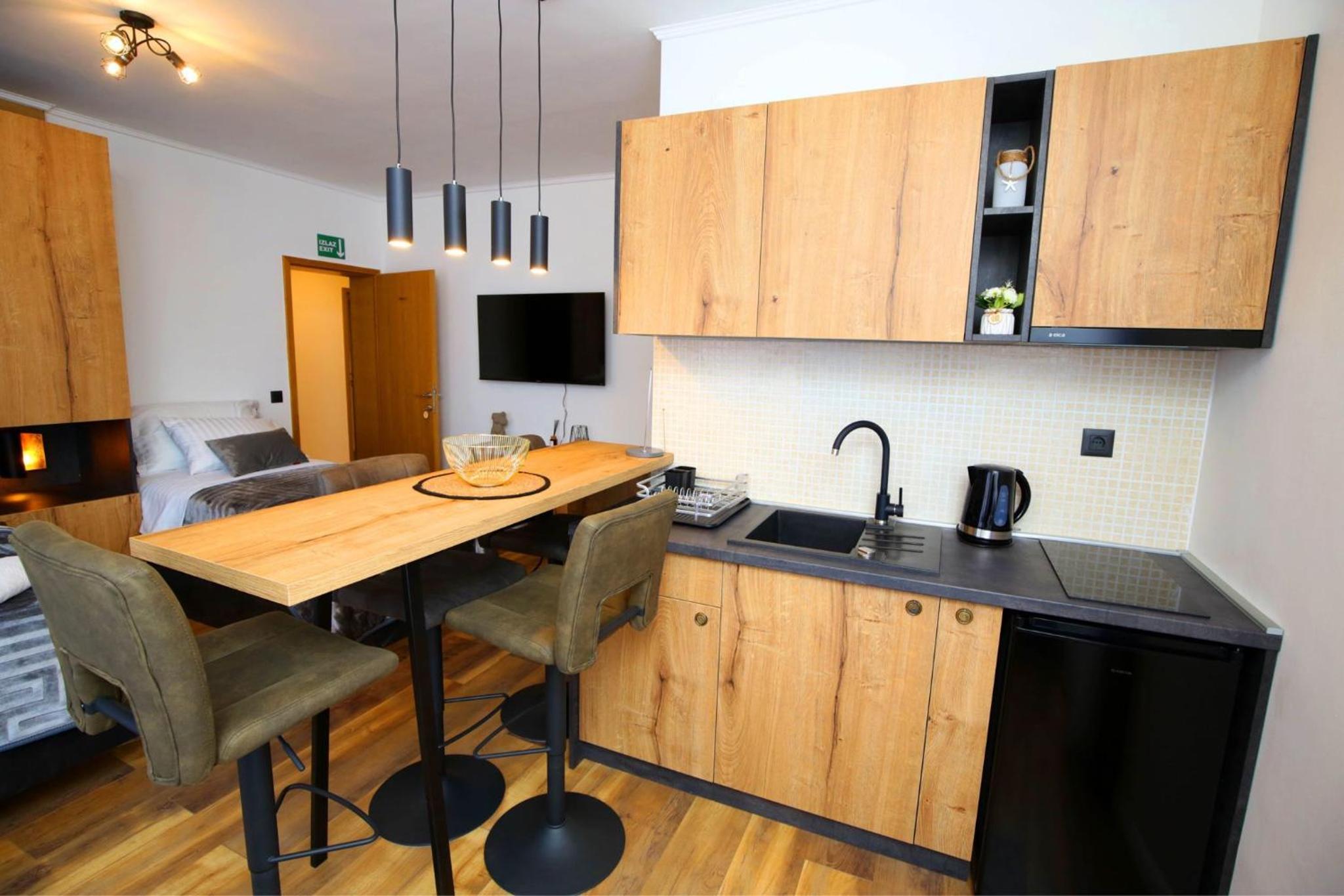 Studio (4 Adults) - Photo 11