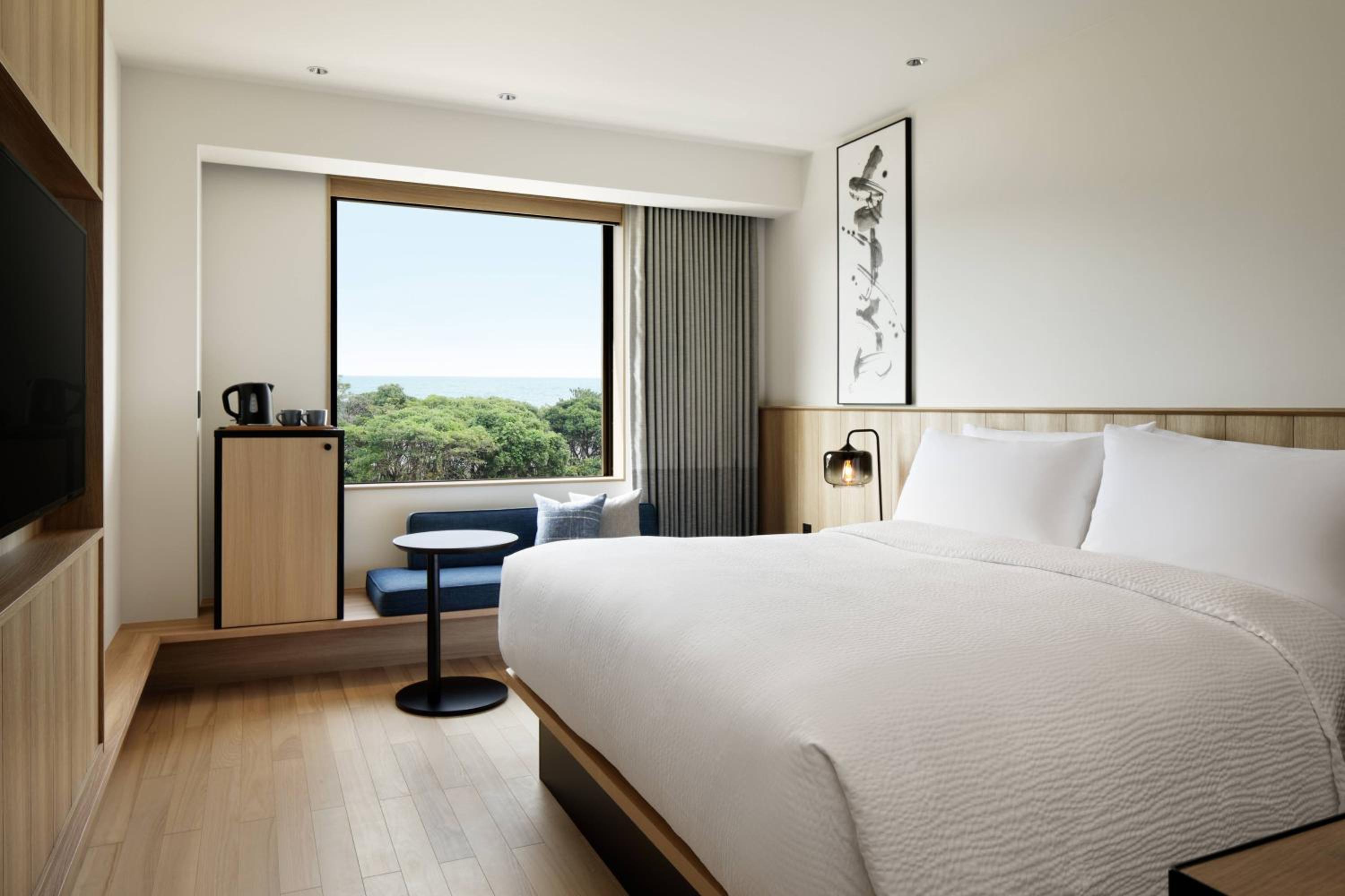 Standard Guest Room with King Bed