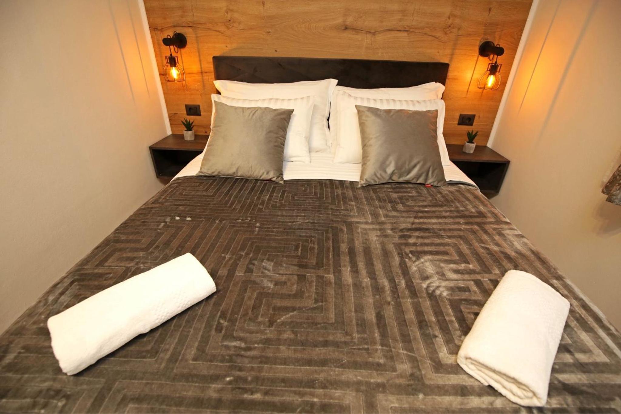Double Room - Photo 3