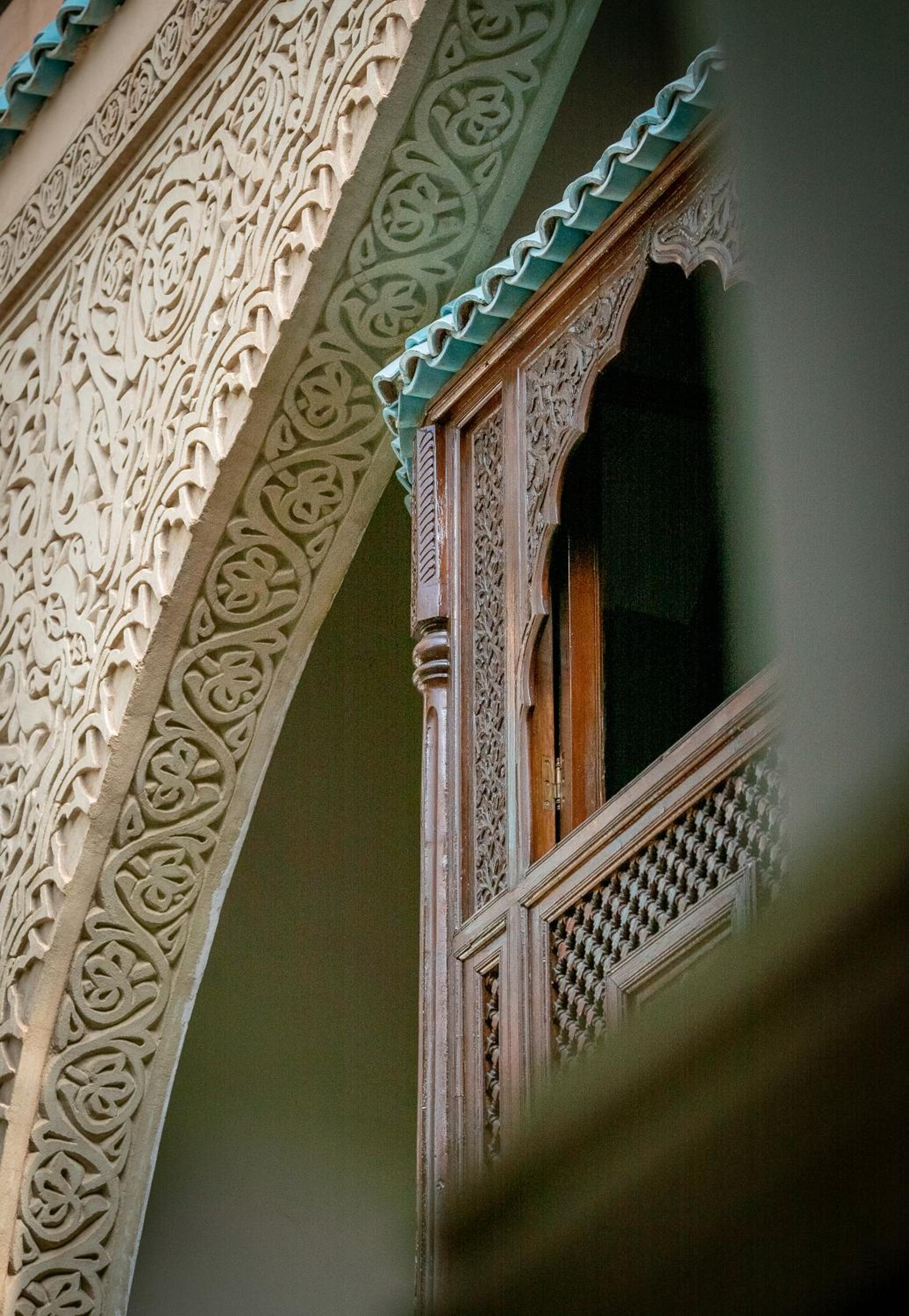 King Suite with Balcony - Photo 2