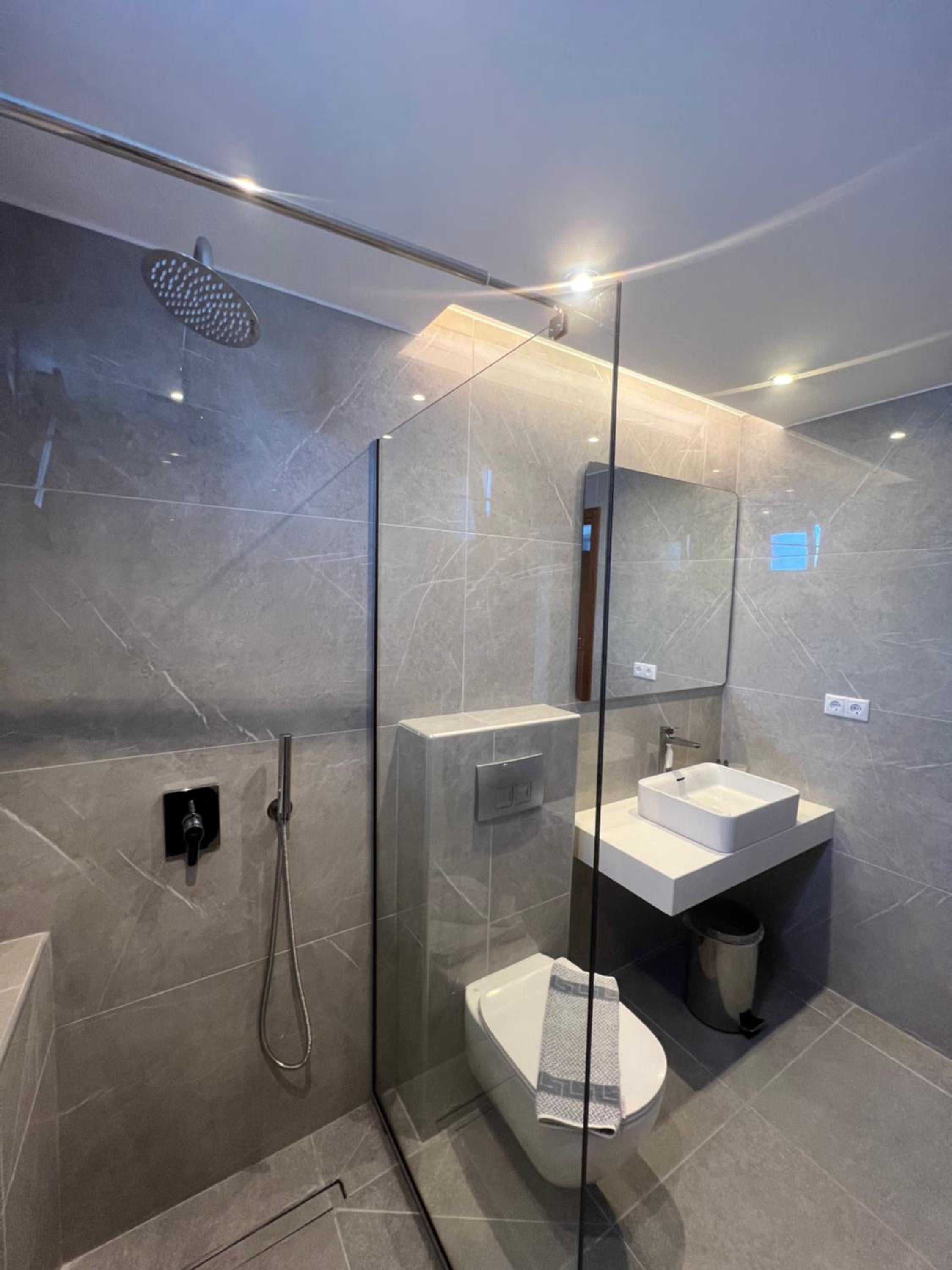 Classic Double or Twin Room with Garden View - Photo 9