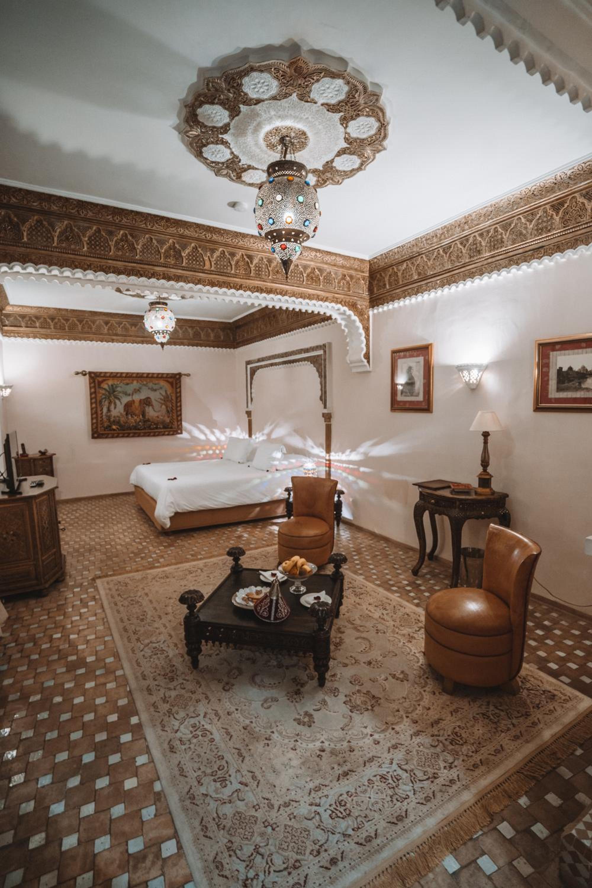Junior Suite (2 Adults) - Photo 34