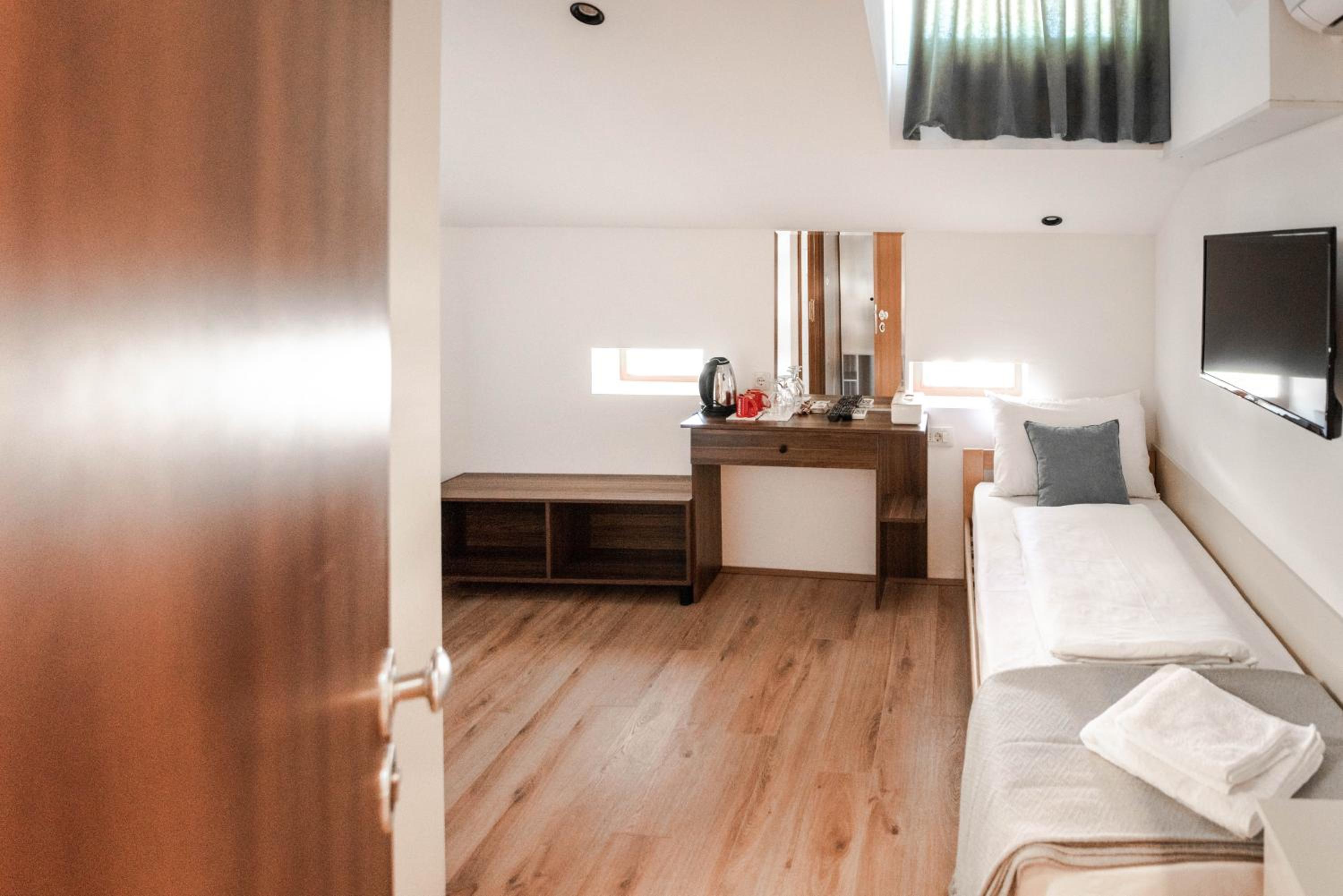 Double Room photo 3