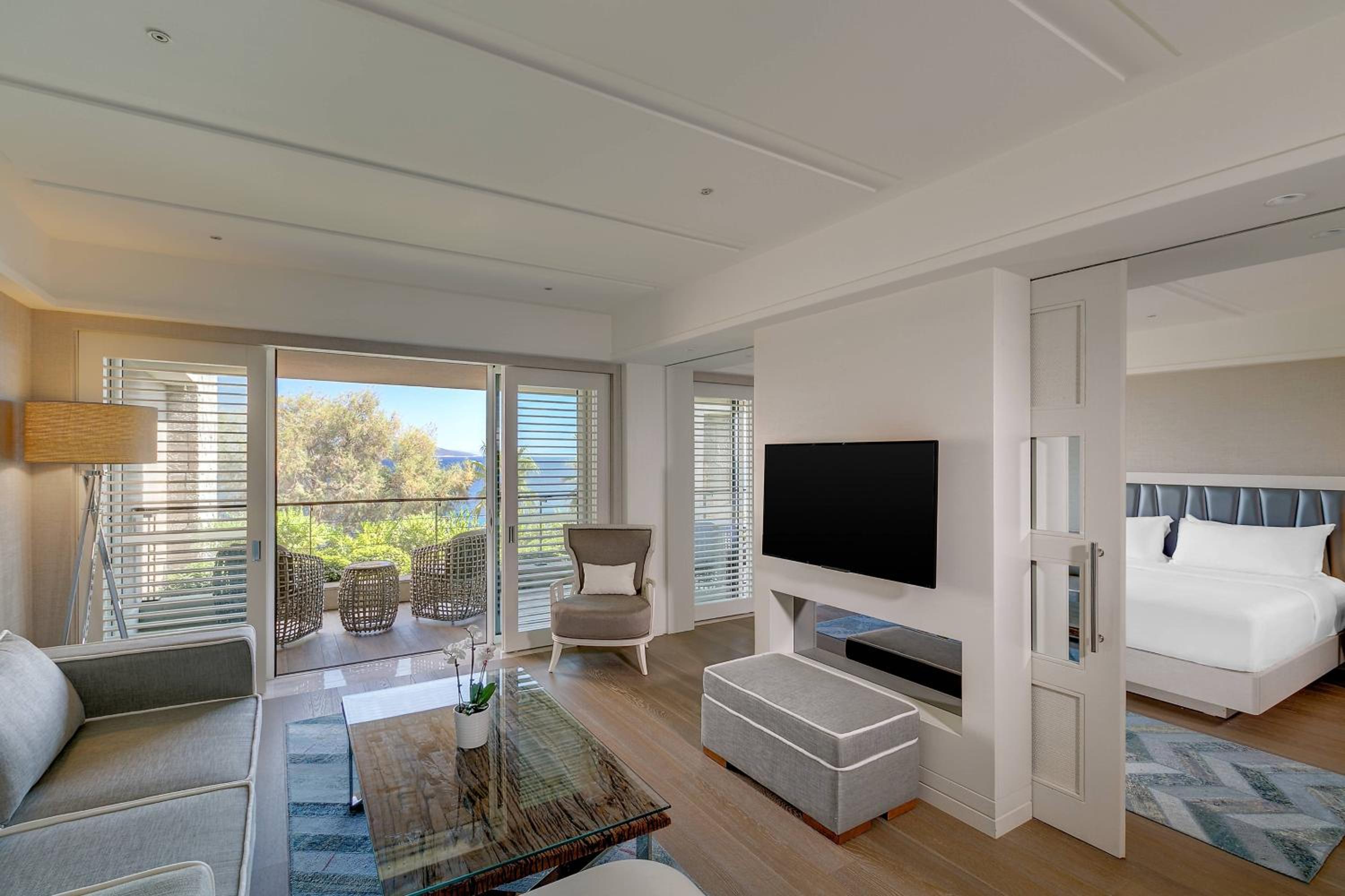 One Bedroom Suite, 1 Bedroom Suite, 1 King, Sofa bed