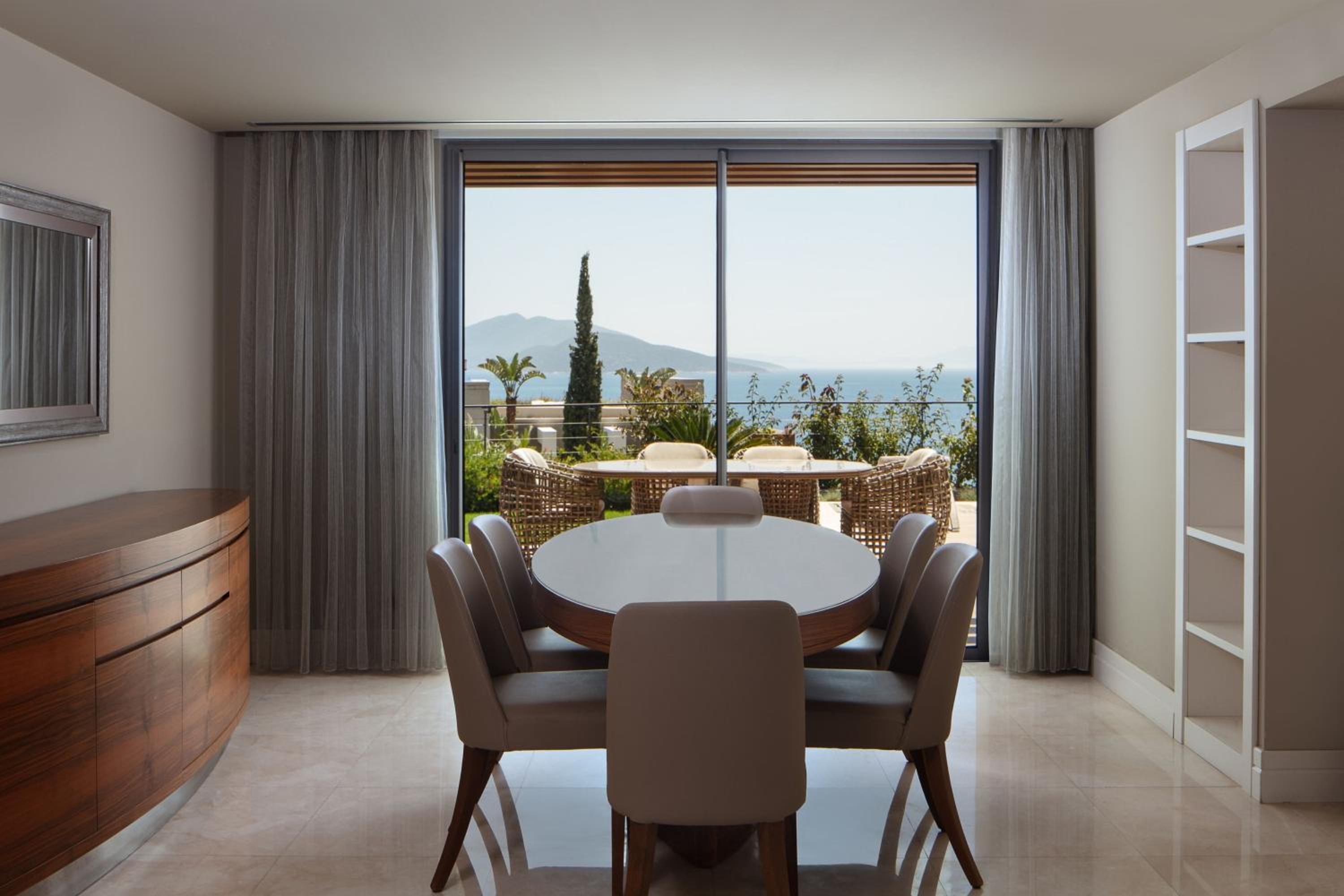Premiere Residence, 3 Bedroom Residence, Sea view, Balcony