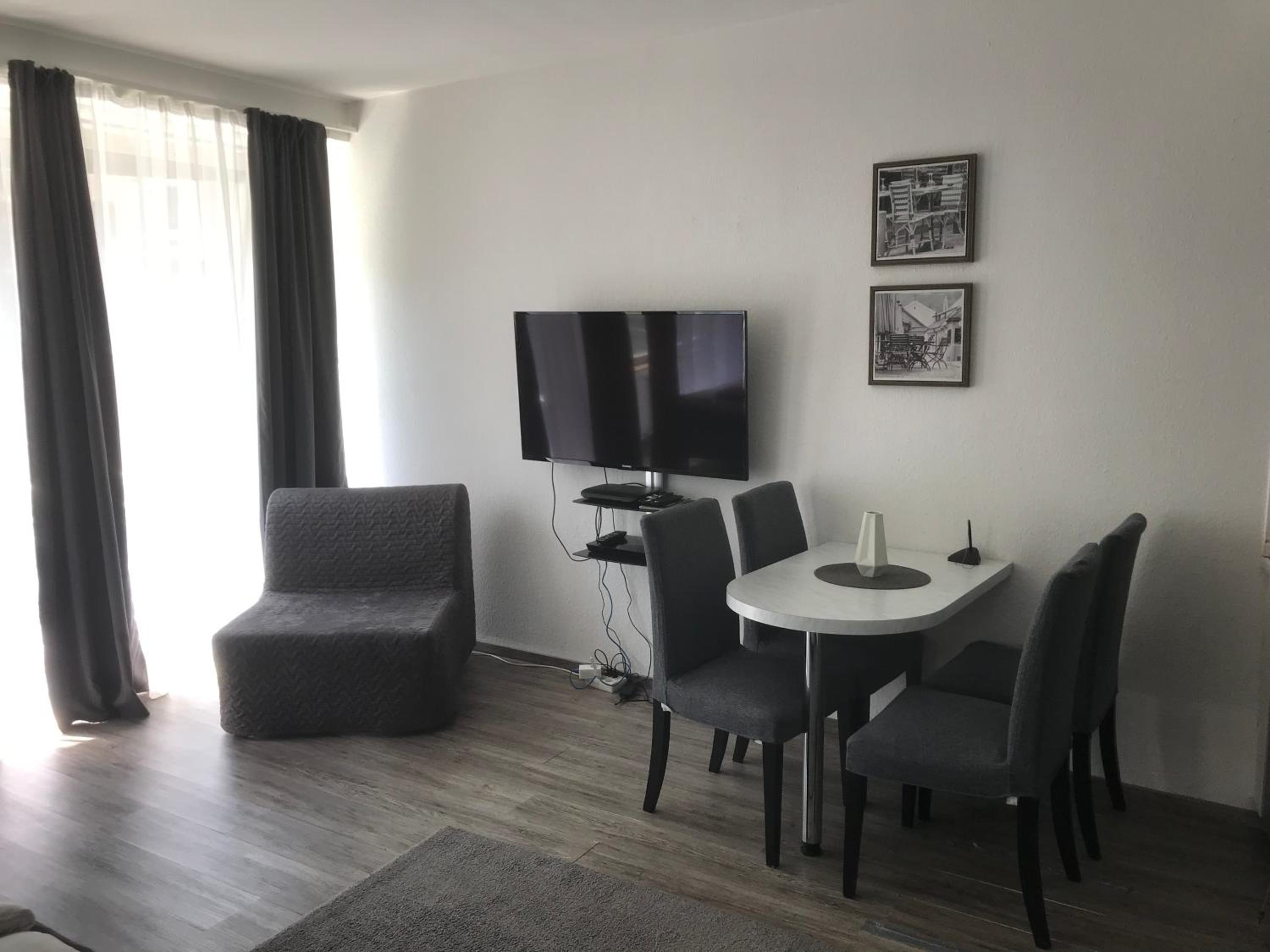 Apartment - Photo 5