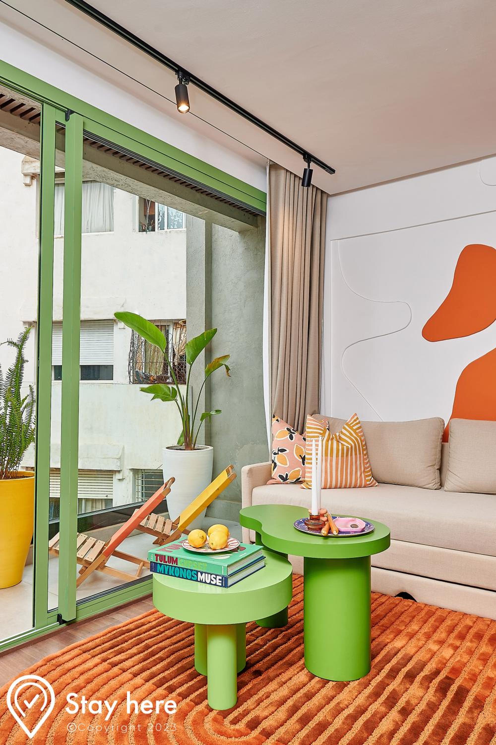 Apartment with Balcony - Photo 14