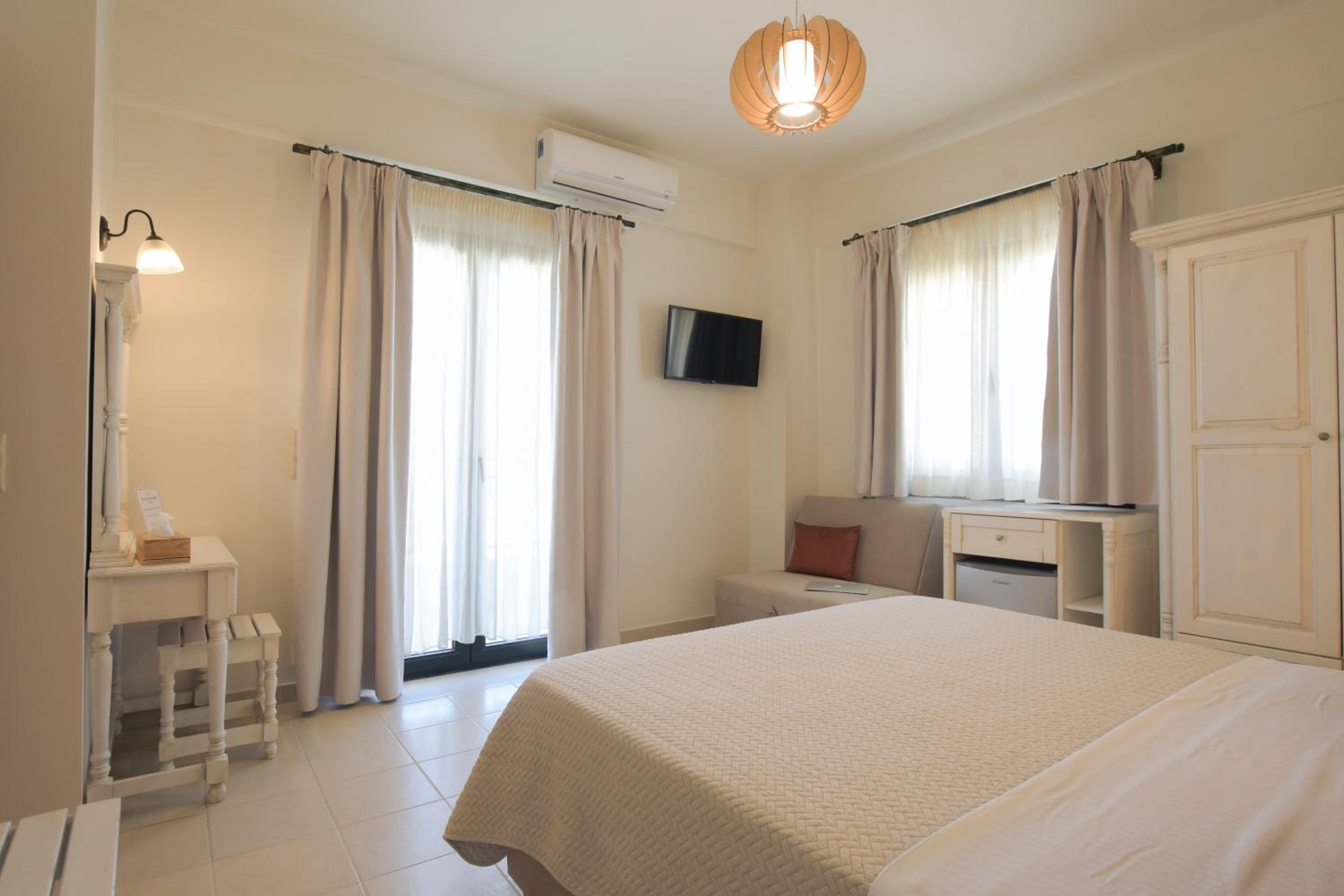 Double Room with Balcony photo 2