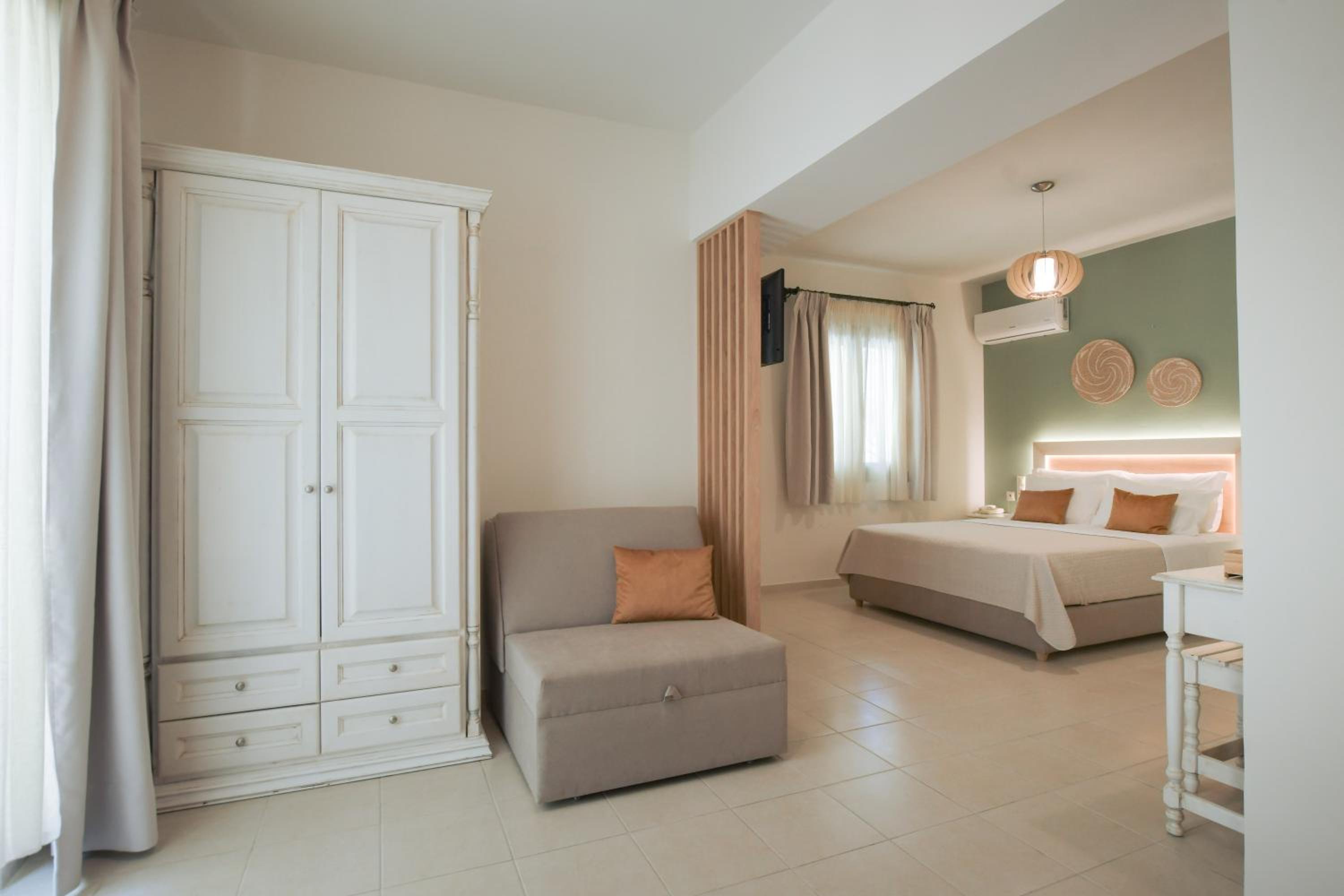 Two-Bedroom Apartment (4 Adults) photo 2