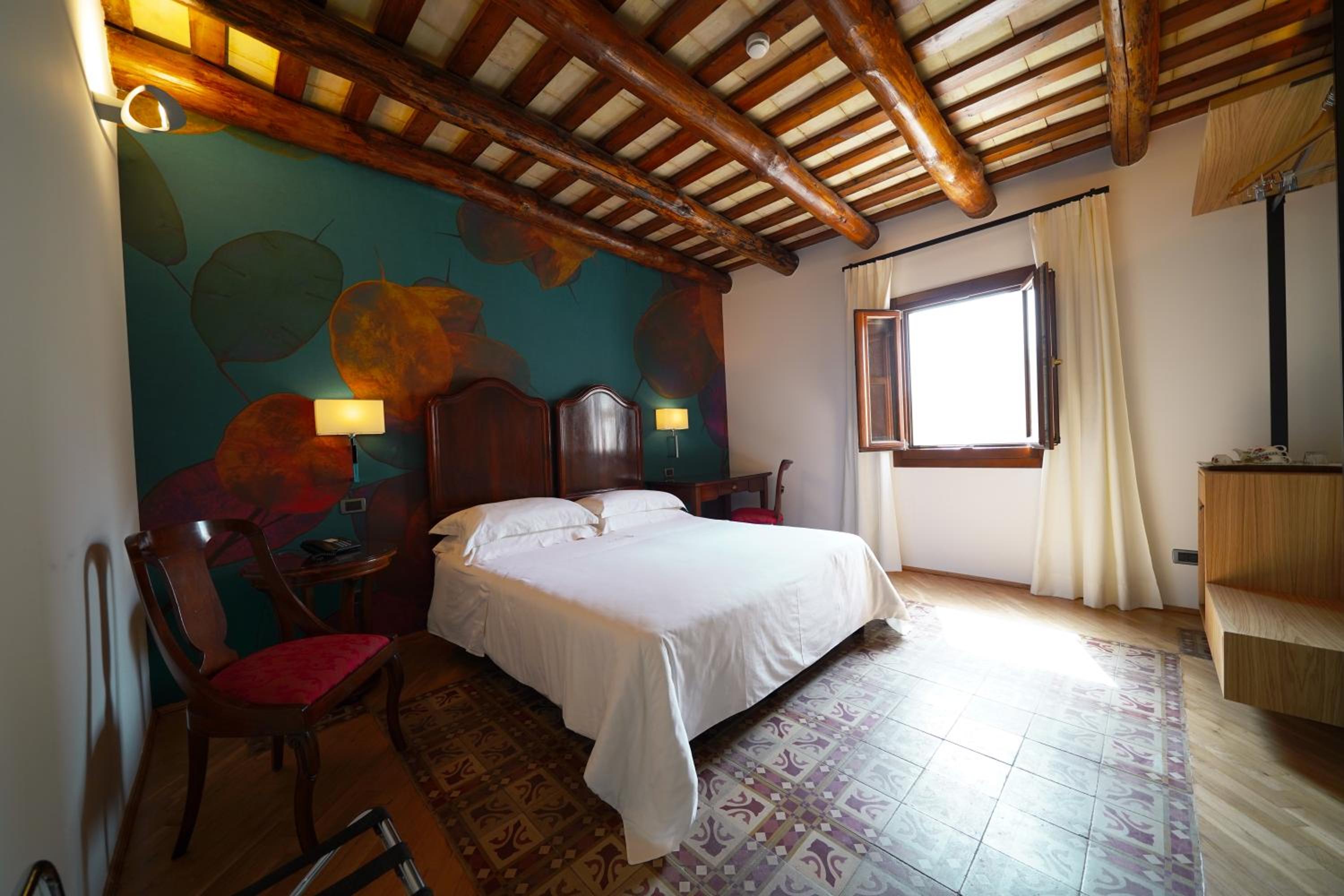 Junior Suite - Photo 1