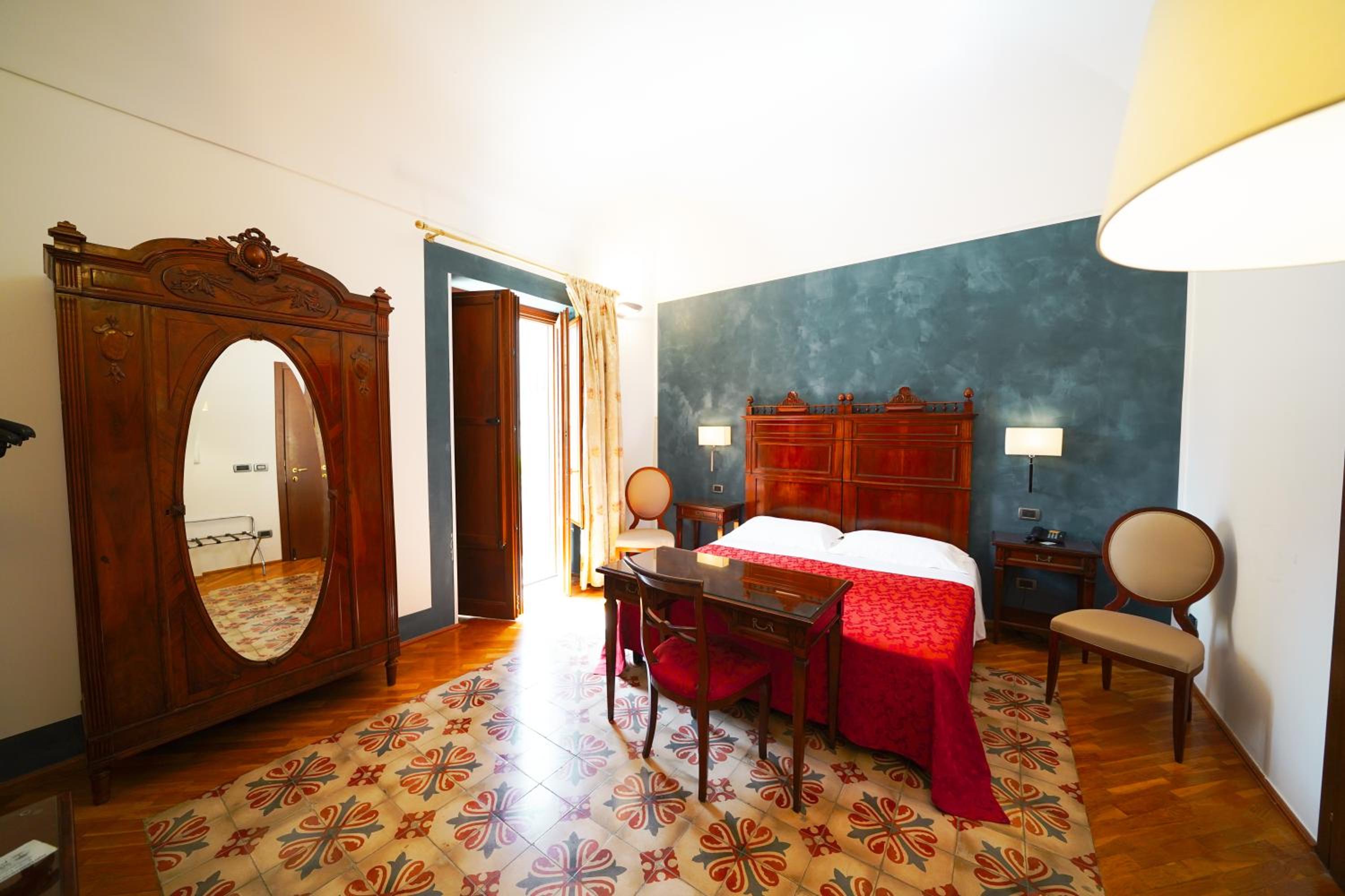 Superior Double or Twin Room photo 3