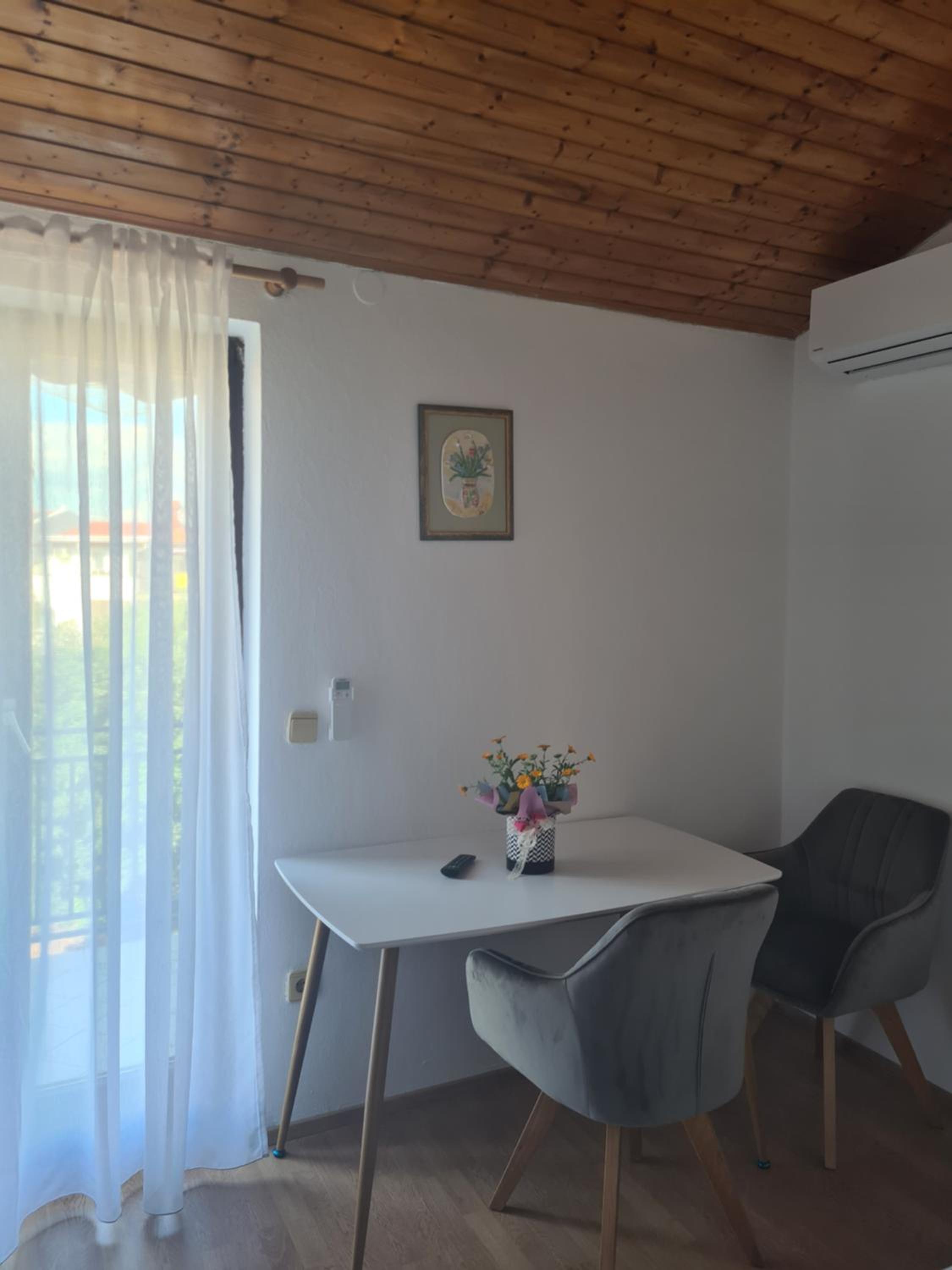 Apartment with Terrace photo 3