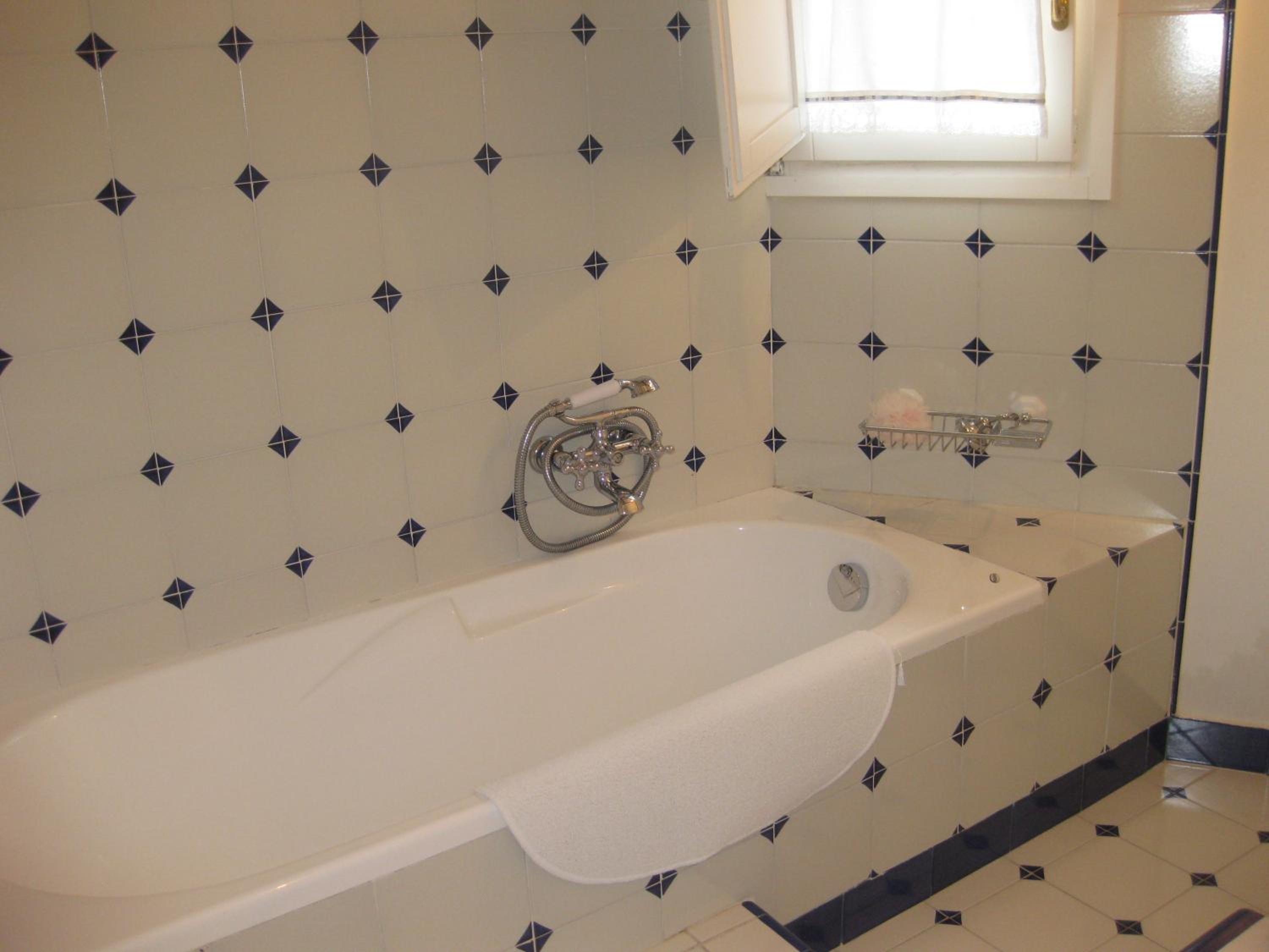 Double or Twin Room photo 3