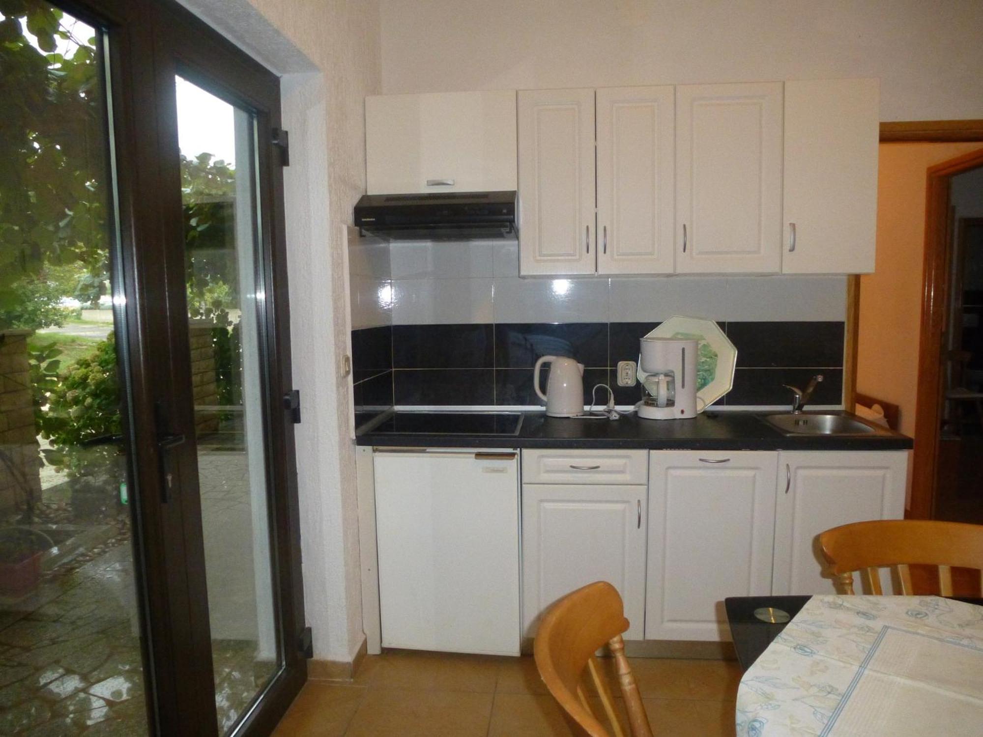 Apartment - Ground Floor photo 2