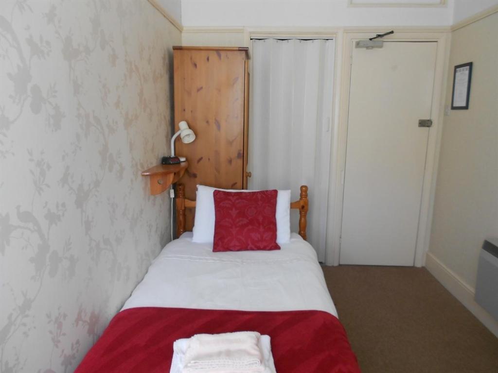Single Room With Shower photo 2