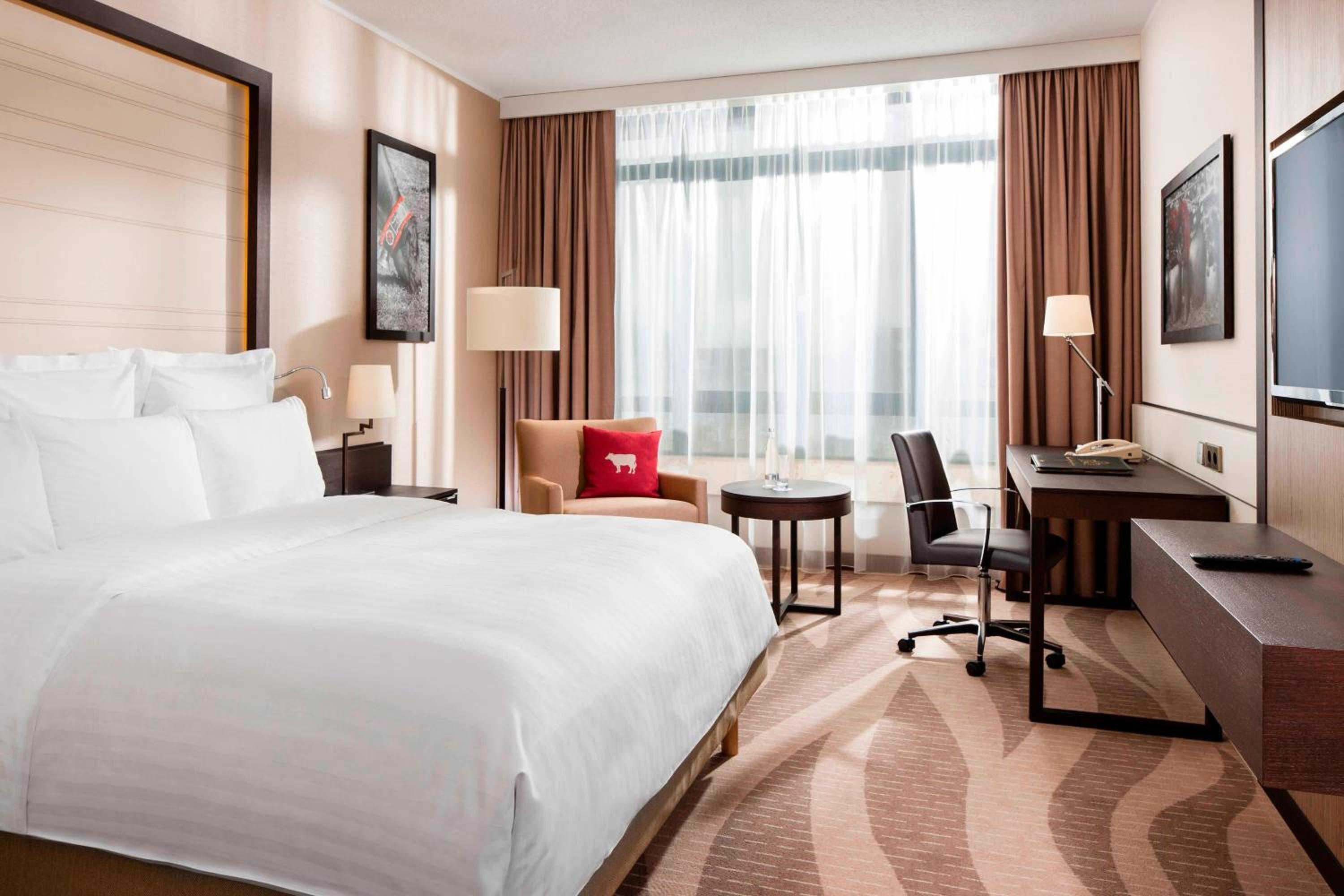 Executive Queen Room - Photo 2
