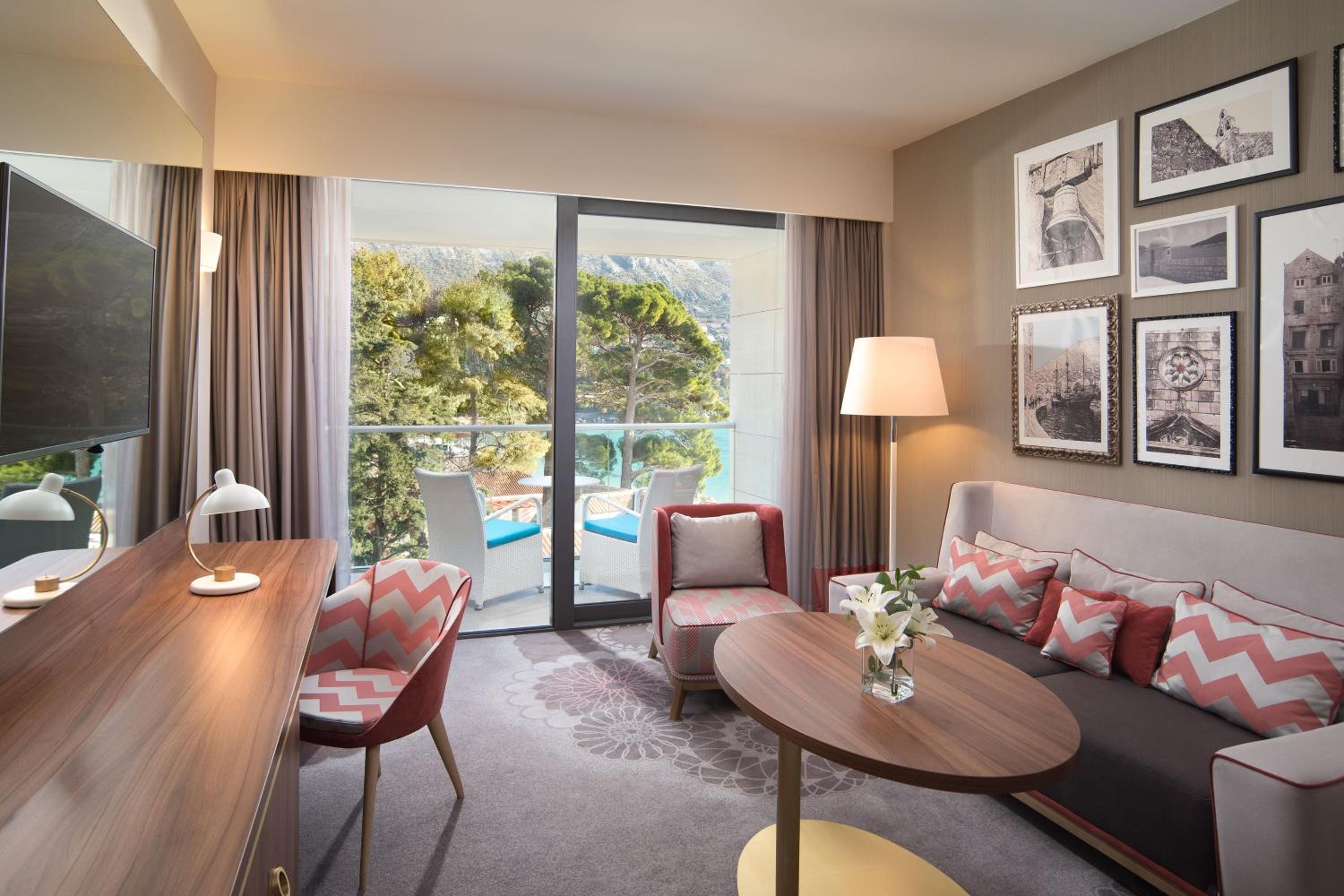 Executive Suite with Balcony