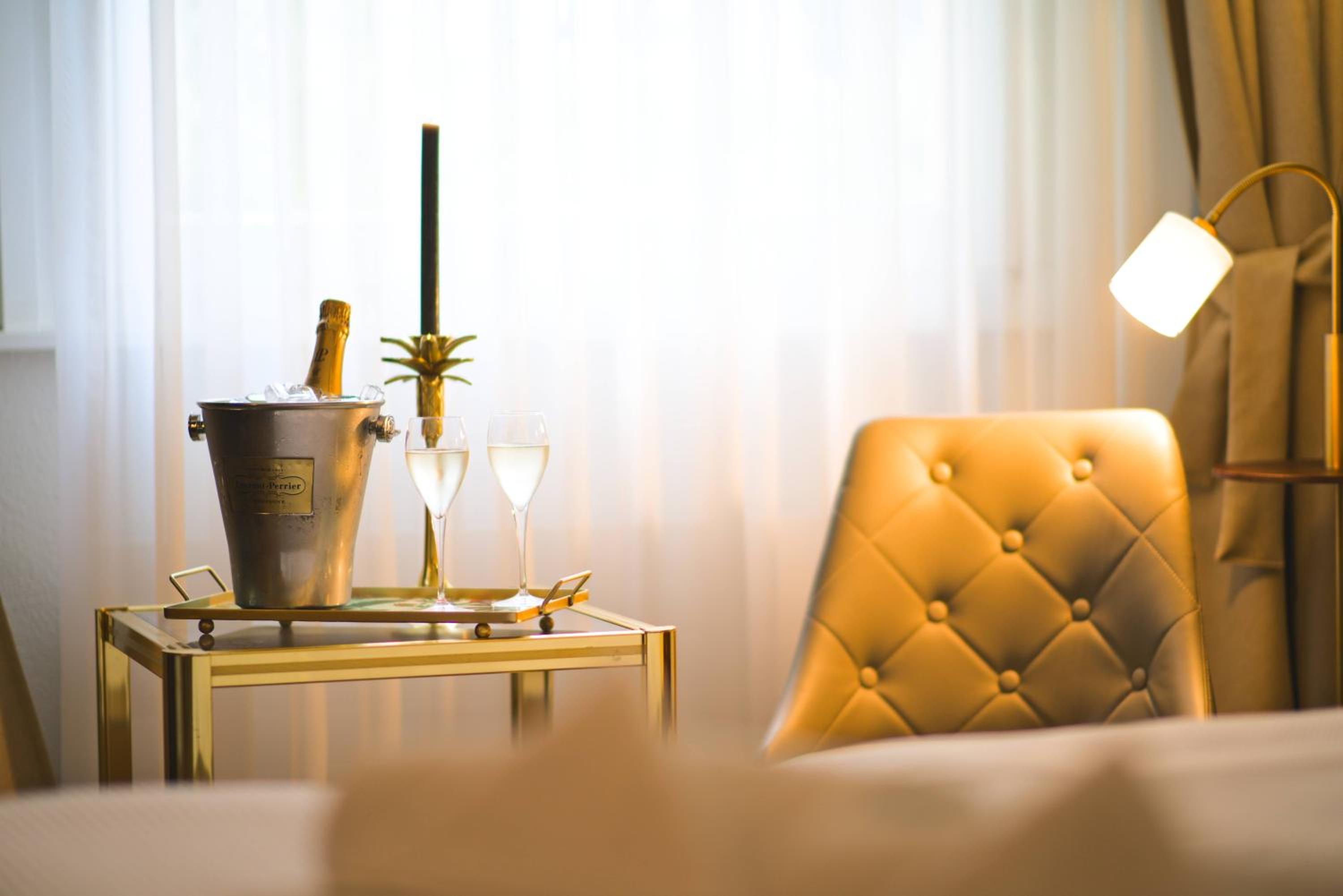 Superior Twin Room - Photo 12