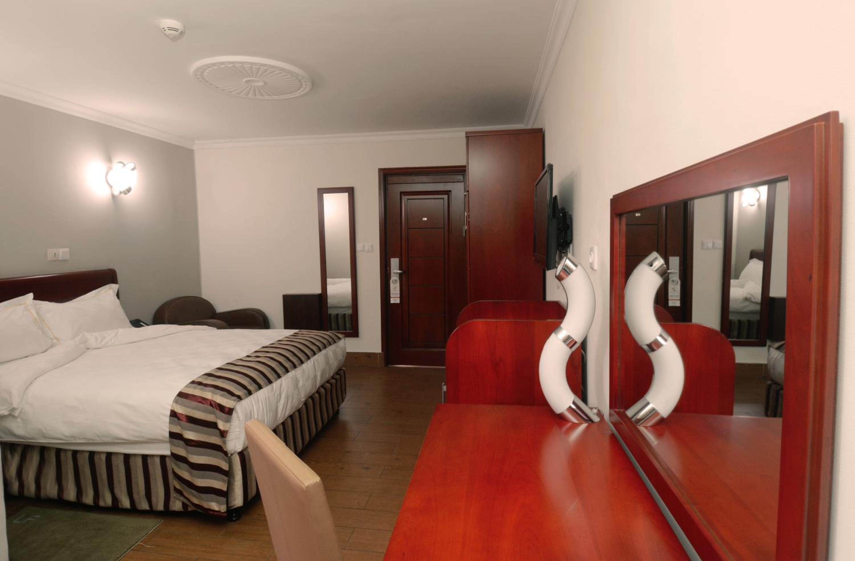 Standard Double Room photo 3