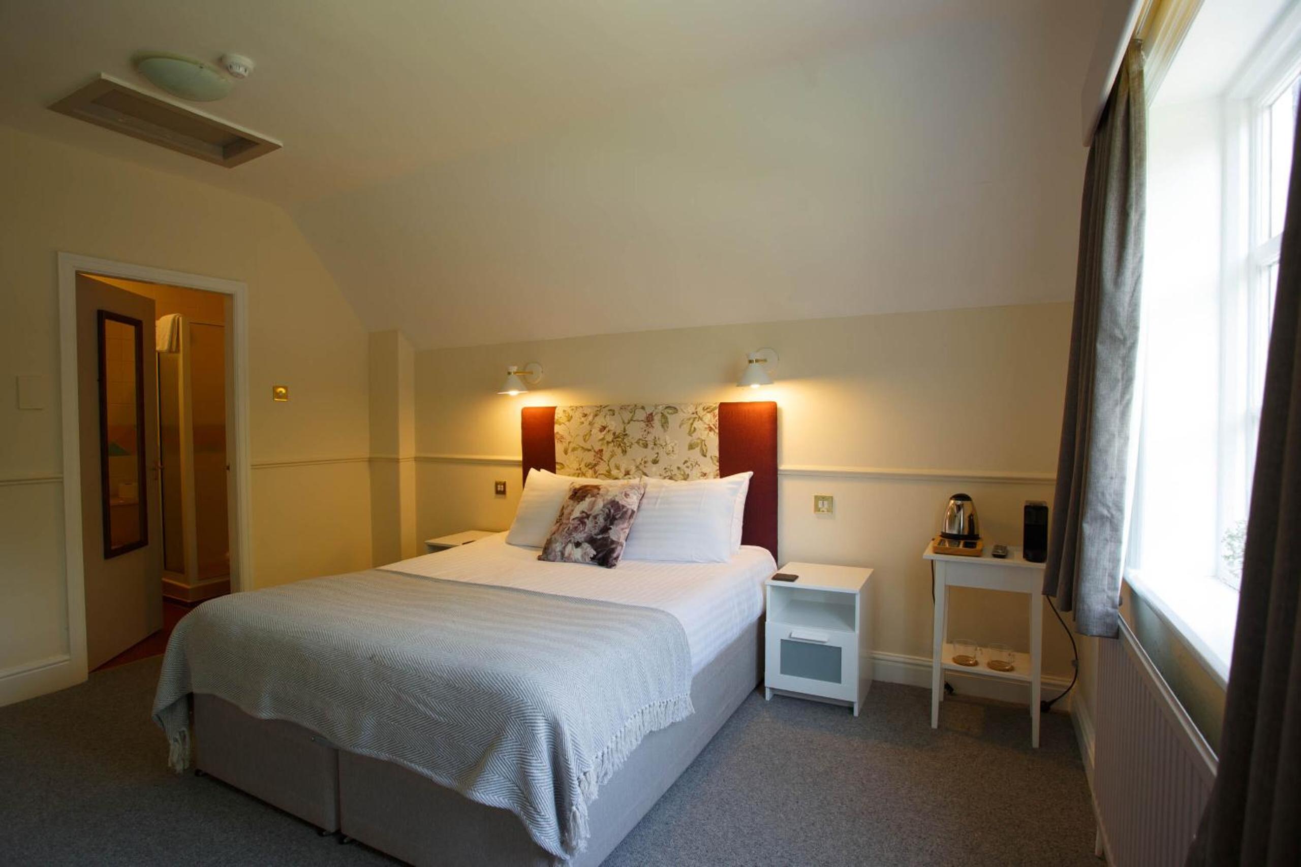 Standard Double Room photo 2