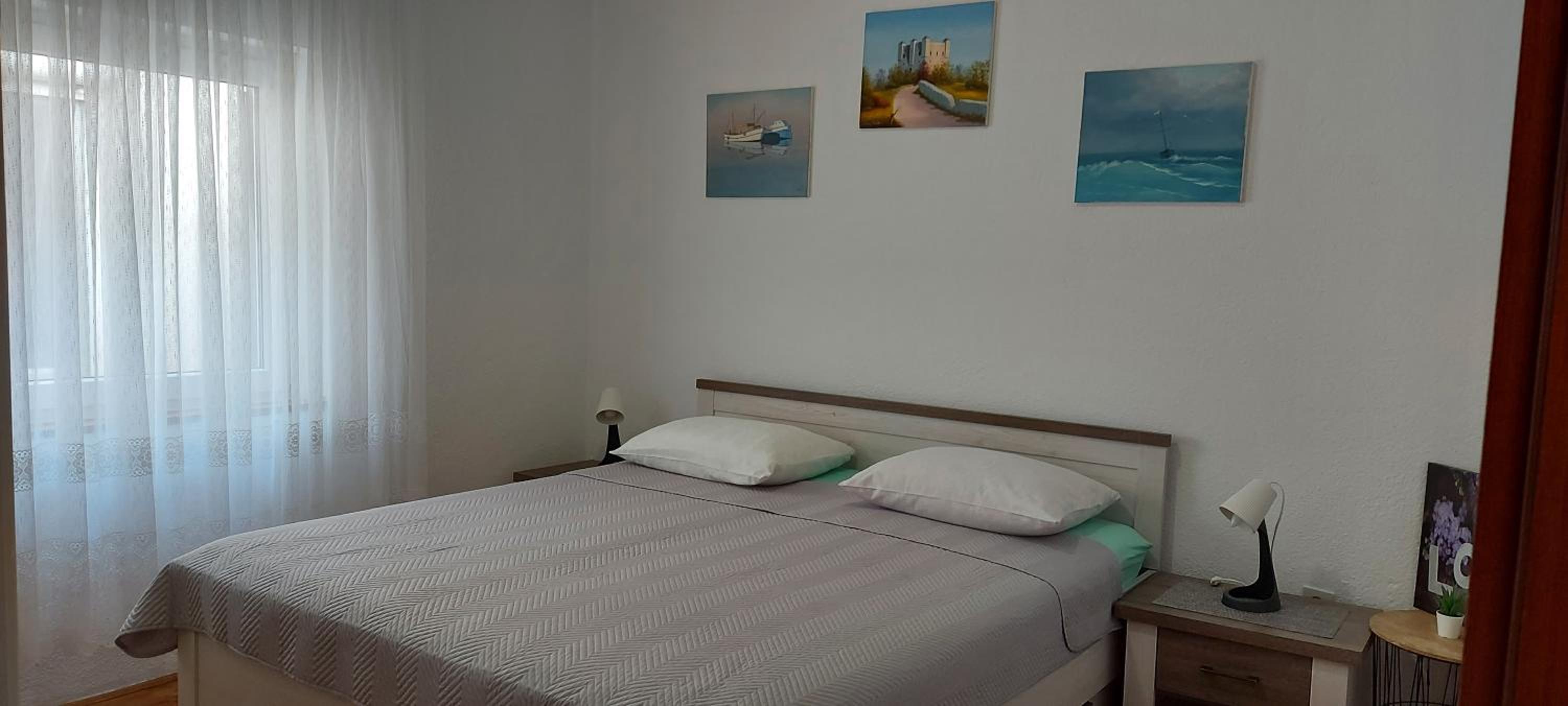 Two-Bedroom Apartment - Photo 5