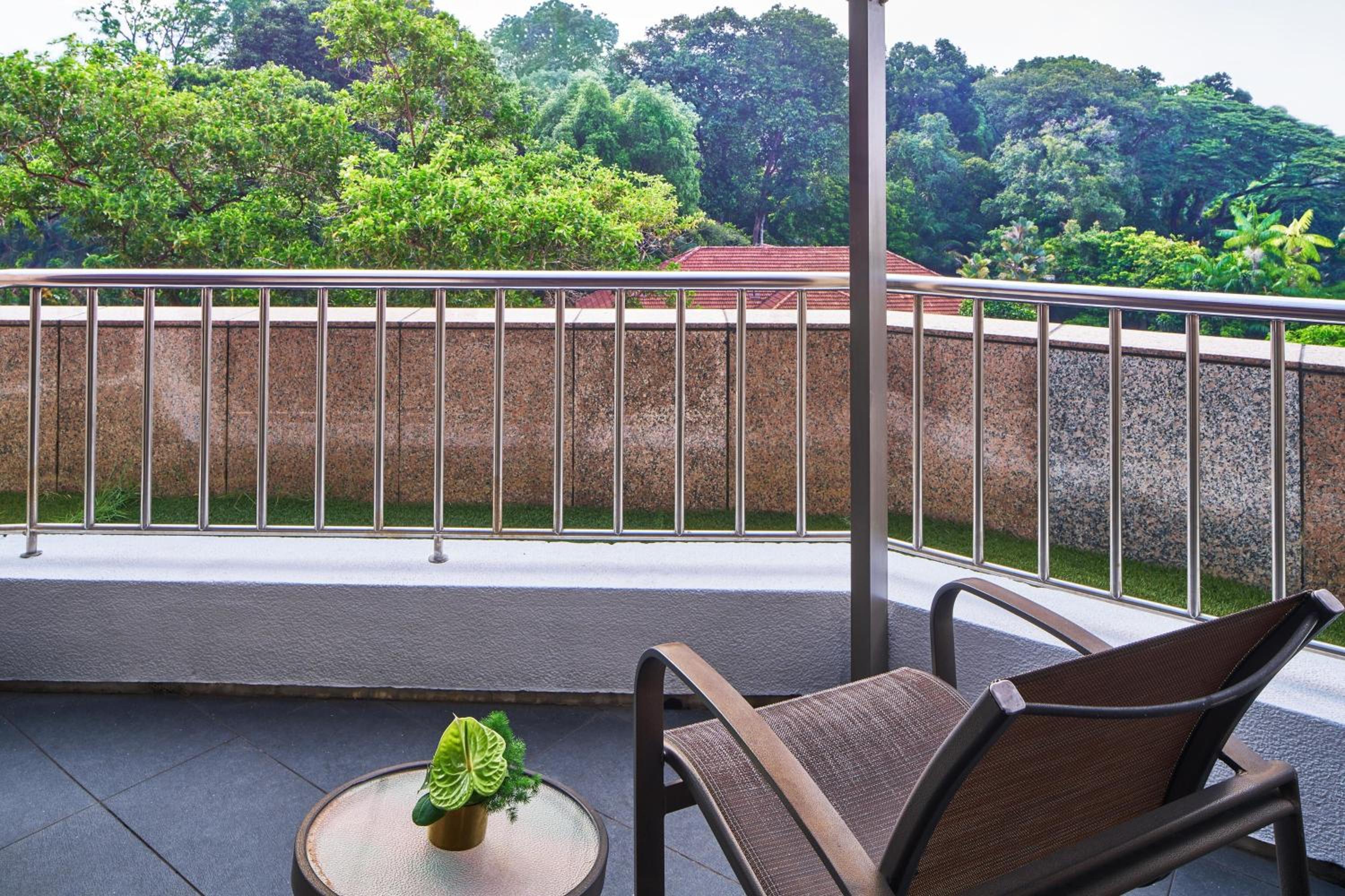 Cabana King Room, Balcony, Executive Lounge Access