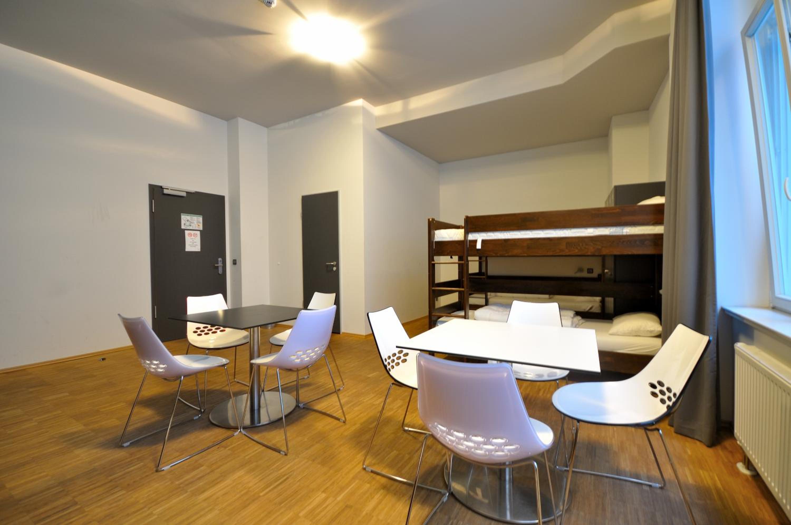 Bed in 4-Bed Female Dormitory Room photo 1
