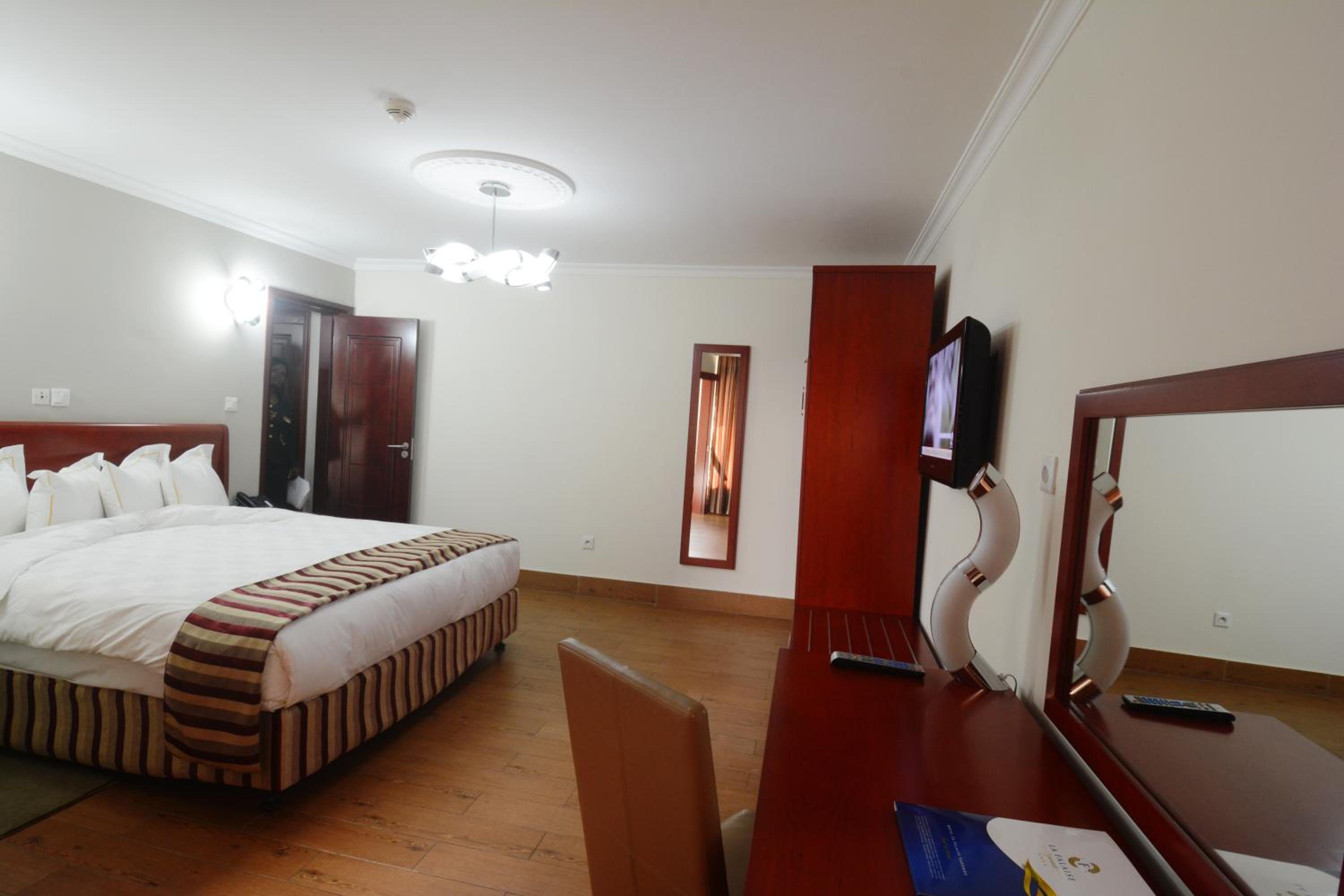 Suite Deluxe photo 2