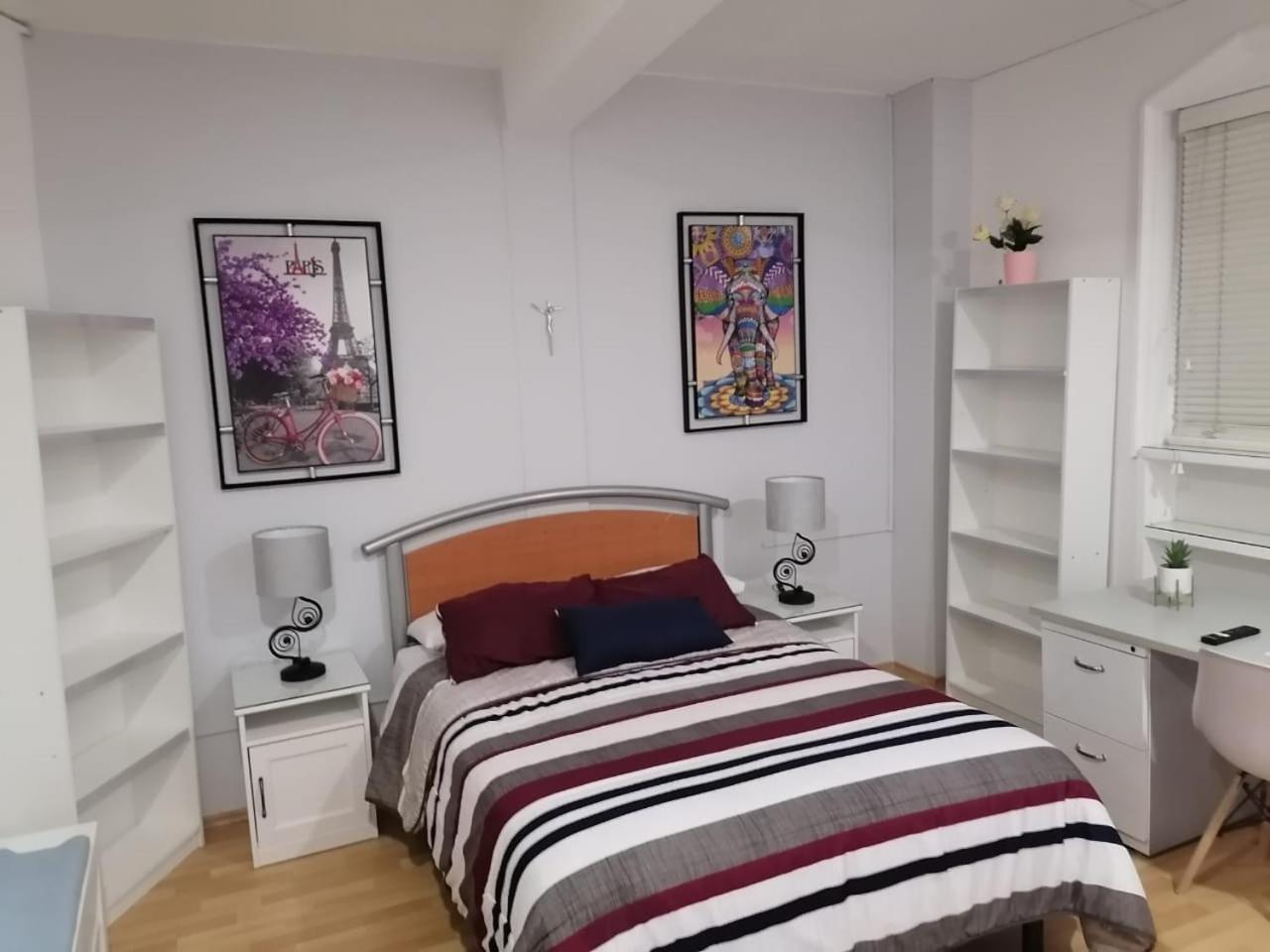 Deluxe Room - Photo 13
